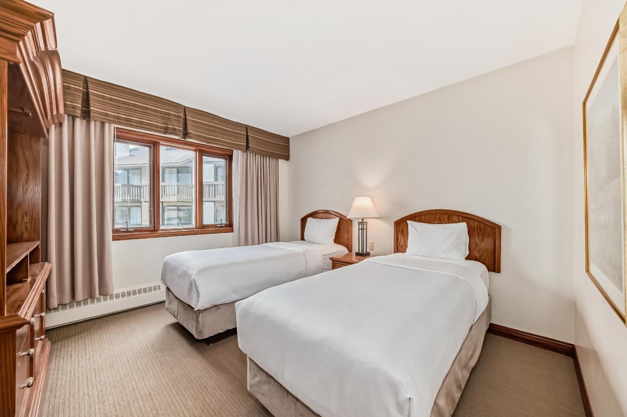 Executive Suite King and Two Single Beds