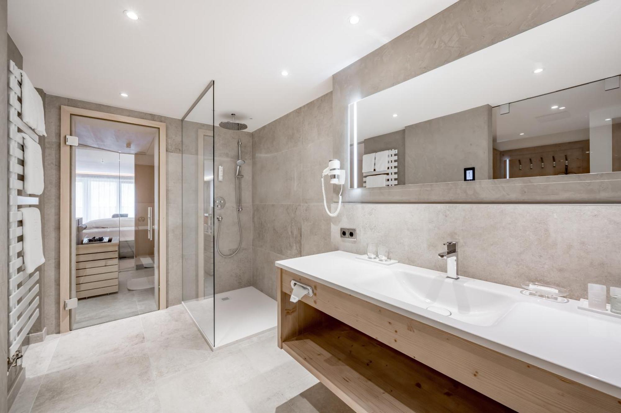 Junior Suite with Sauna