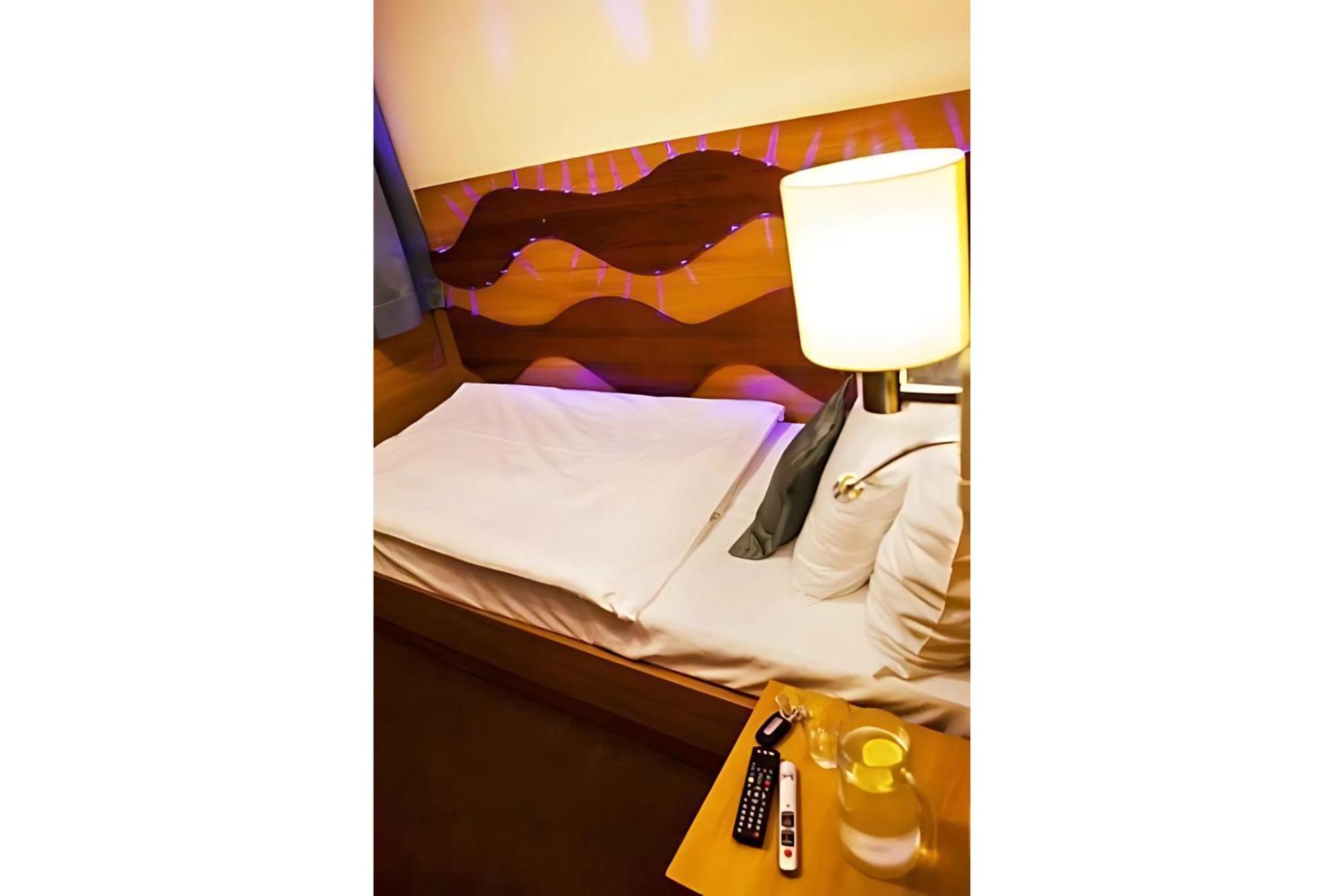Economy Single Room