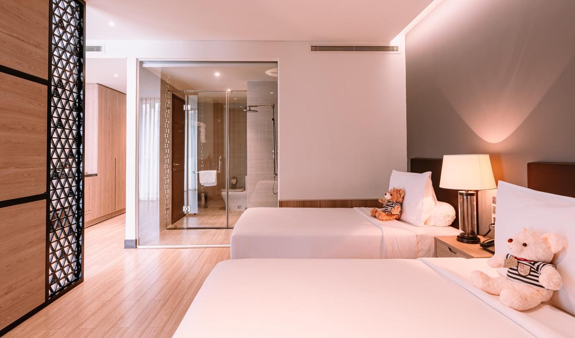 Premium Deluxe Twin Room with Balcony with Free Herbal Foot Bath 15 mins