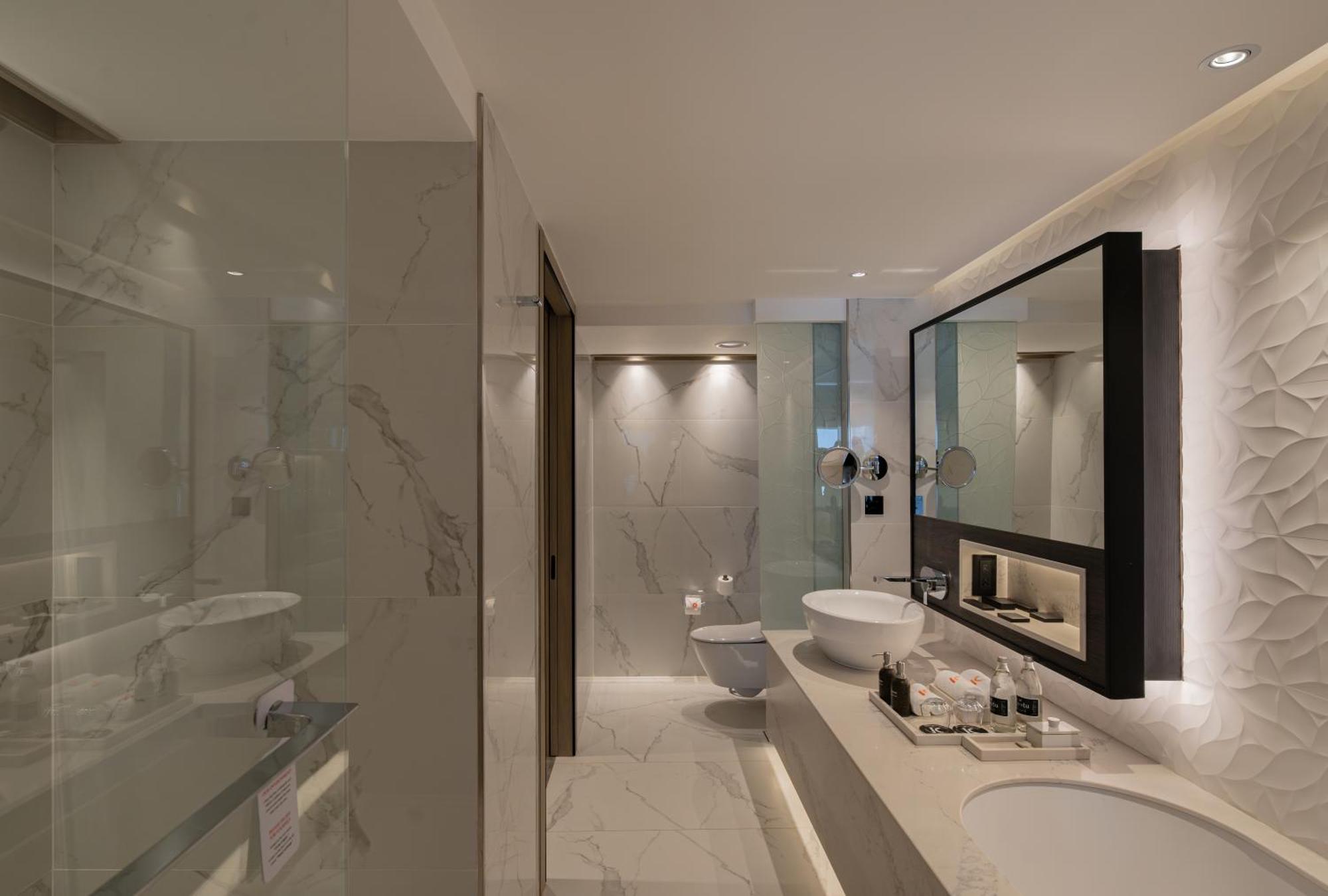 Two-Bedroom King Suite