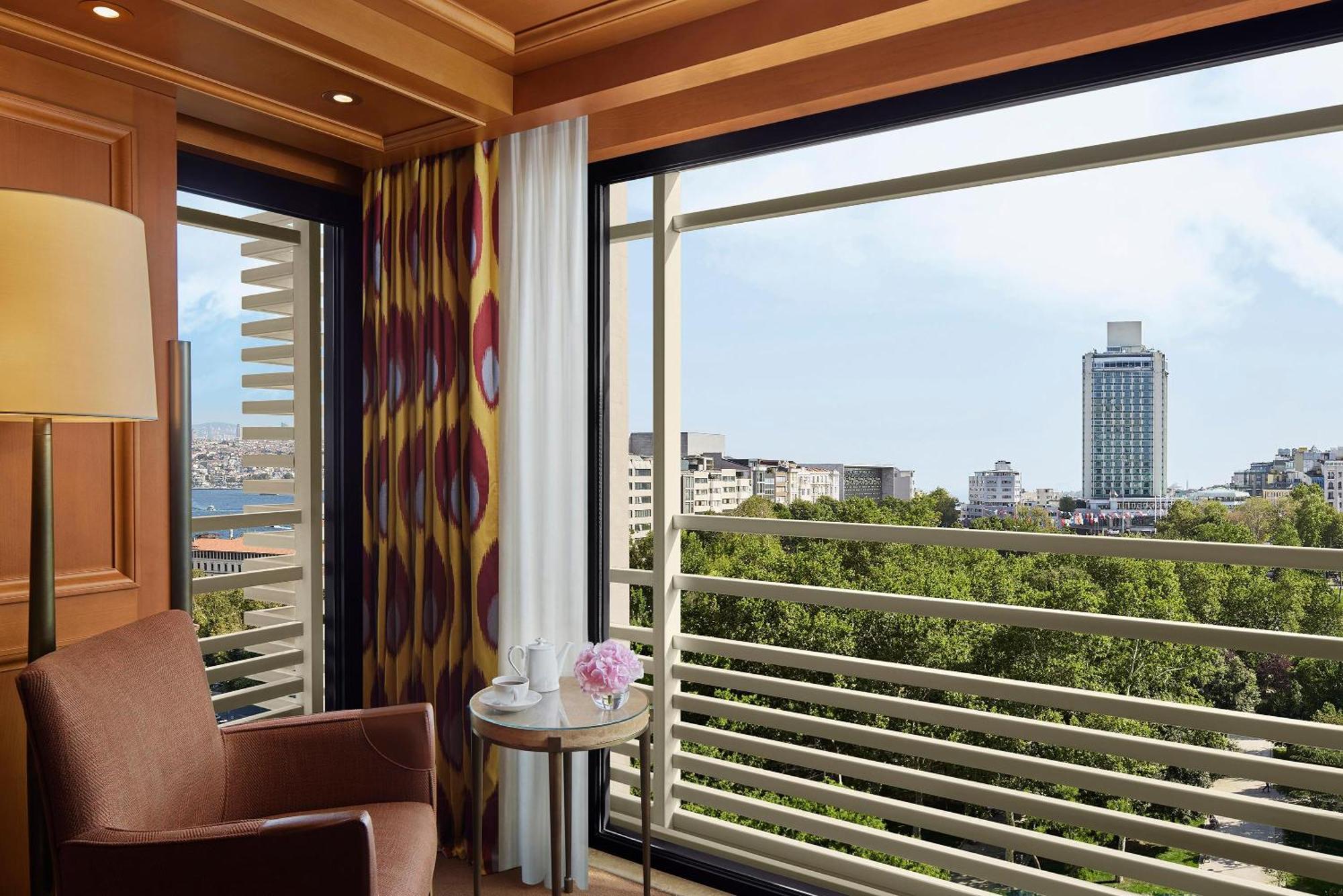 Deluxe Partial Sea View Room Twin Bed