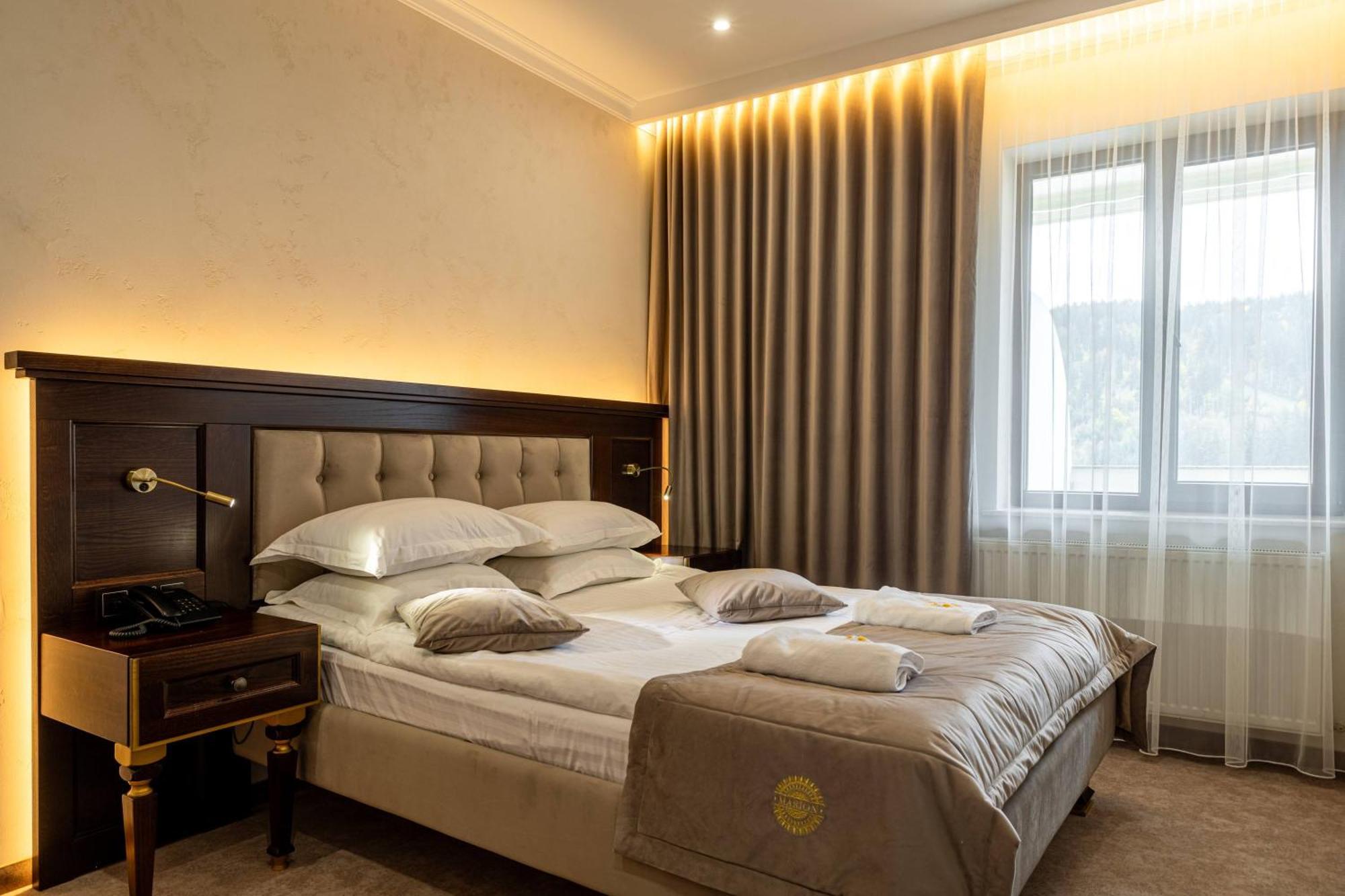 Suite with Mountain View and Spa Access