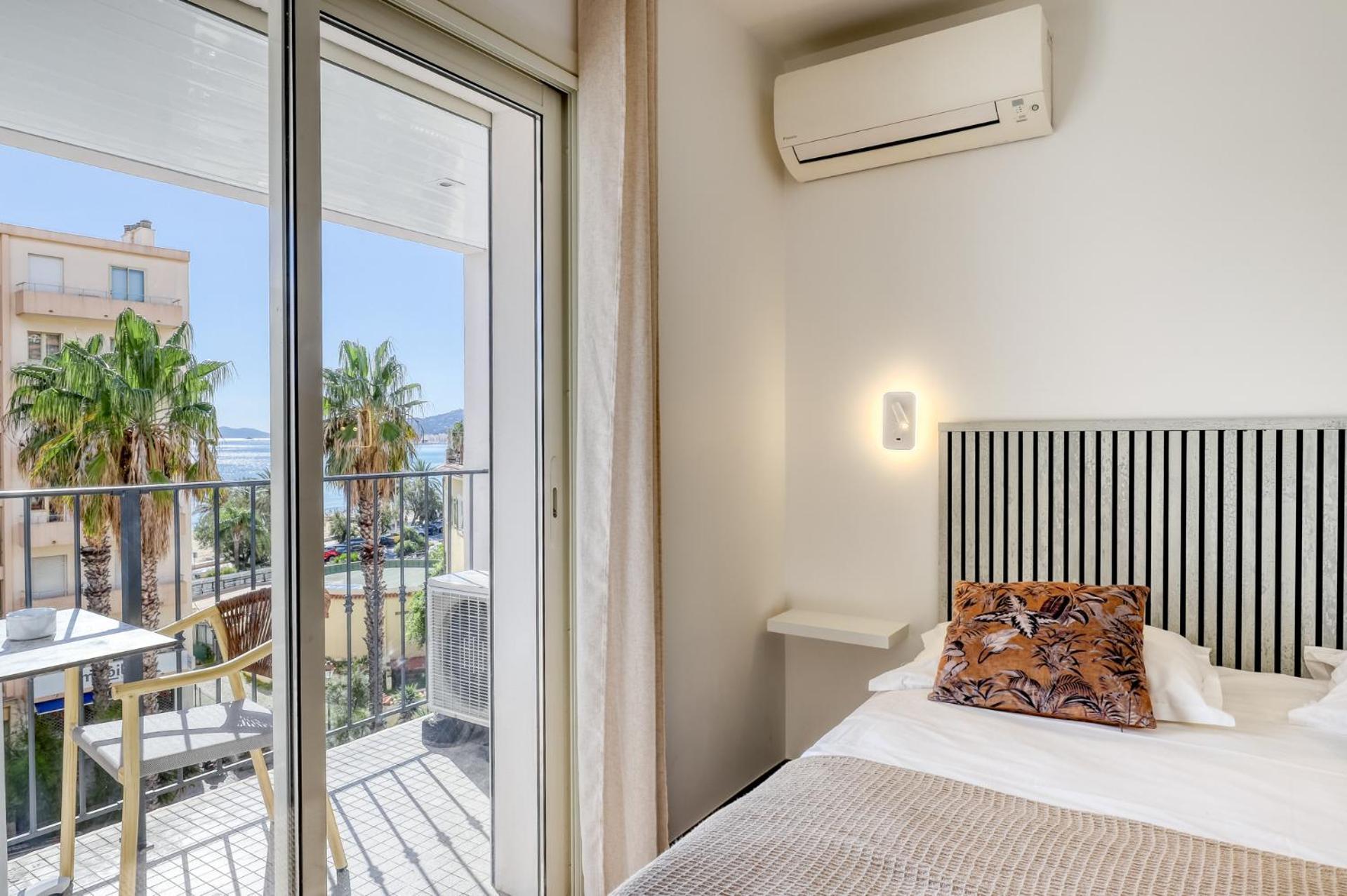 Standard Room with Balcony and Partial Sea View