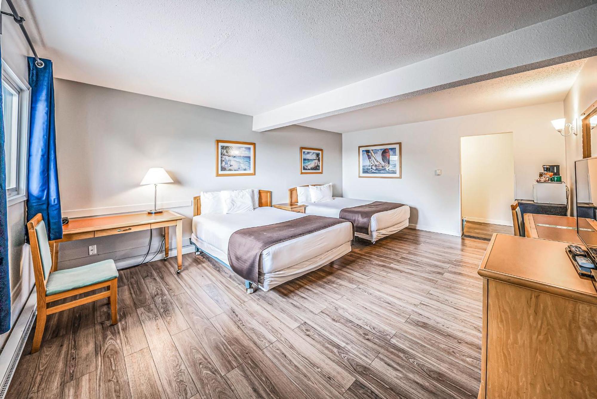 Standard Queen Room with Two Queen Beds
