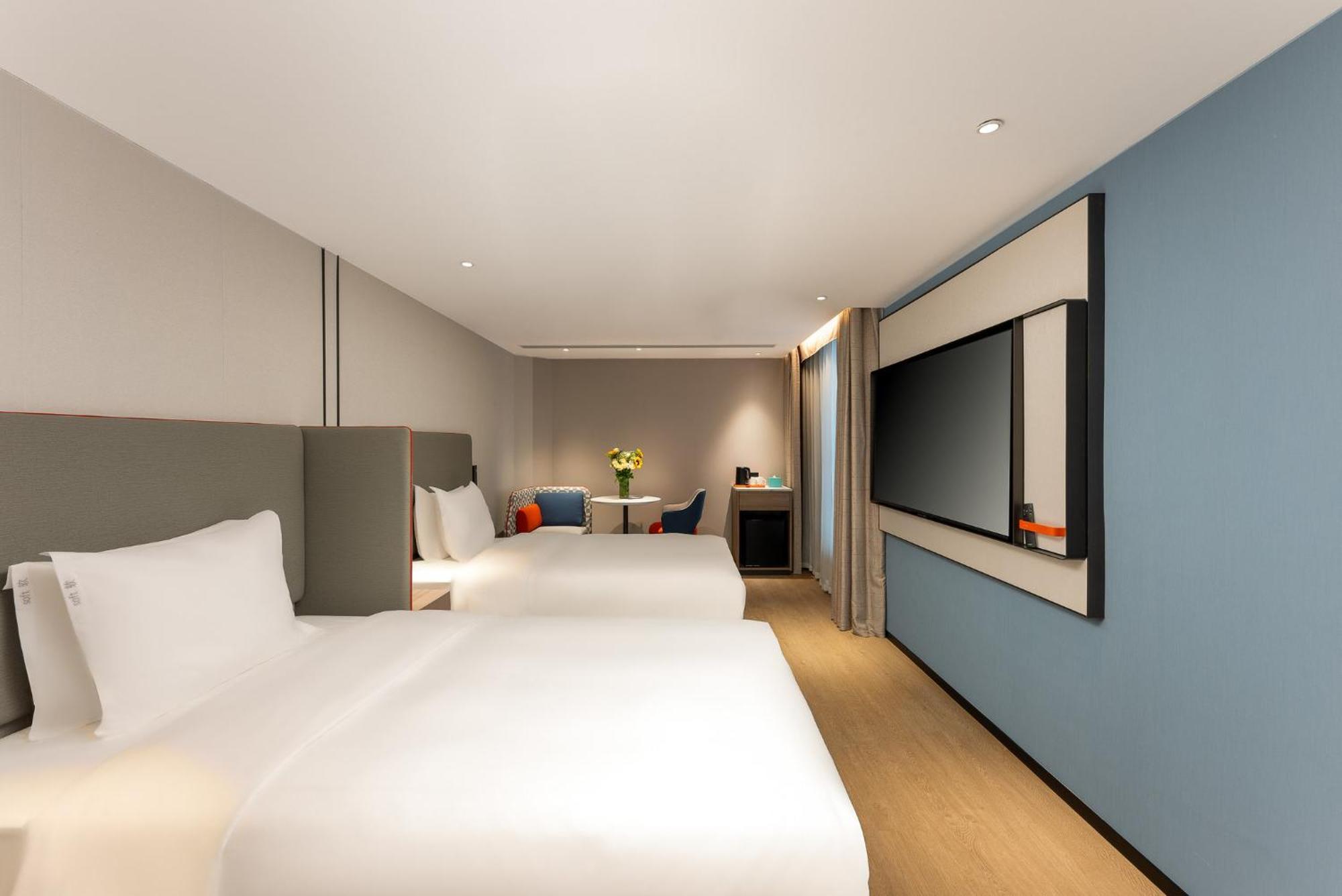 Standard Twin Room with Two Twin Beds