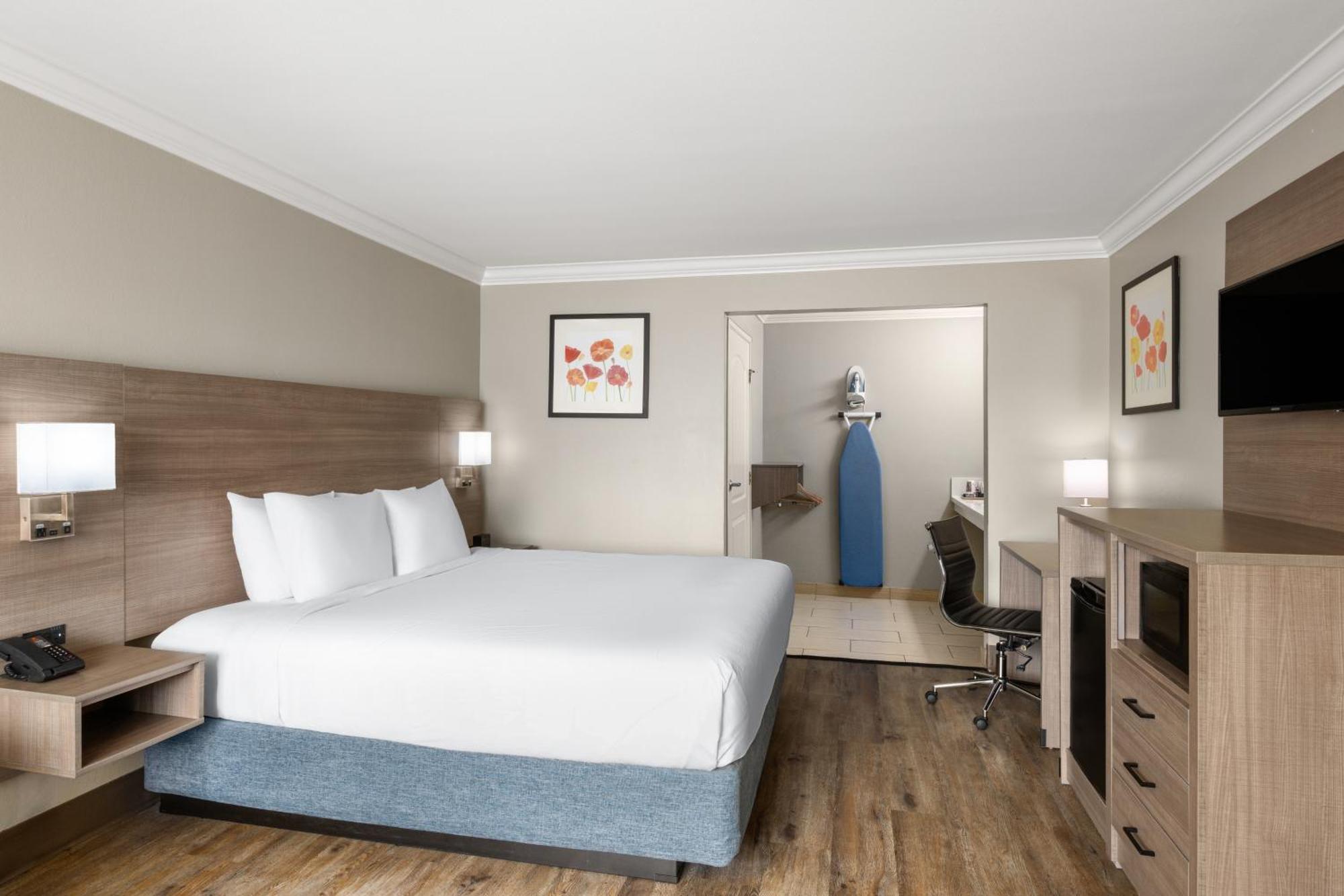 King Room - Disability Access/Non-Smoking
