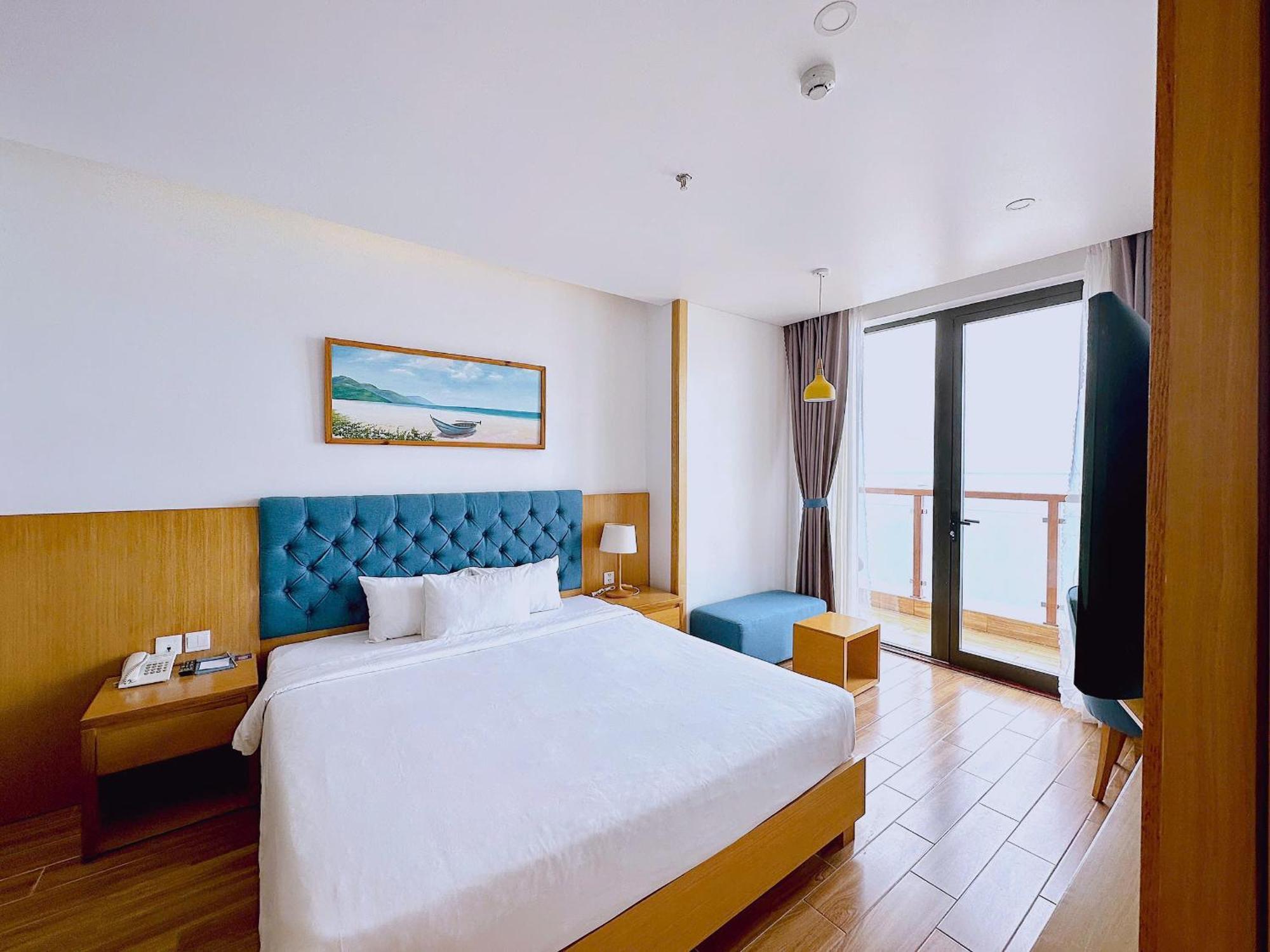 Two-Bedroom Apartment with Ocean View