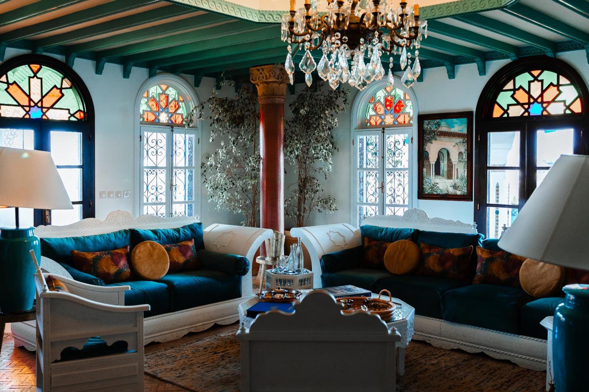Deluxe Double Room with Side Sea View