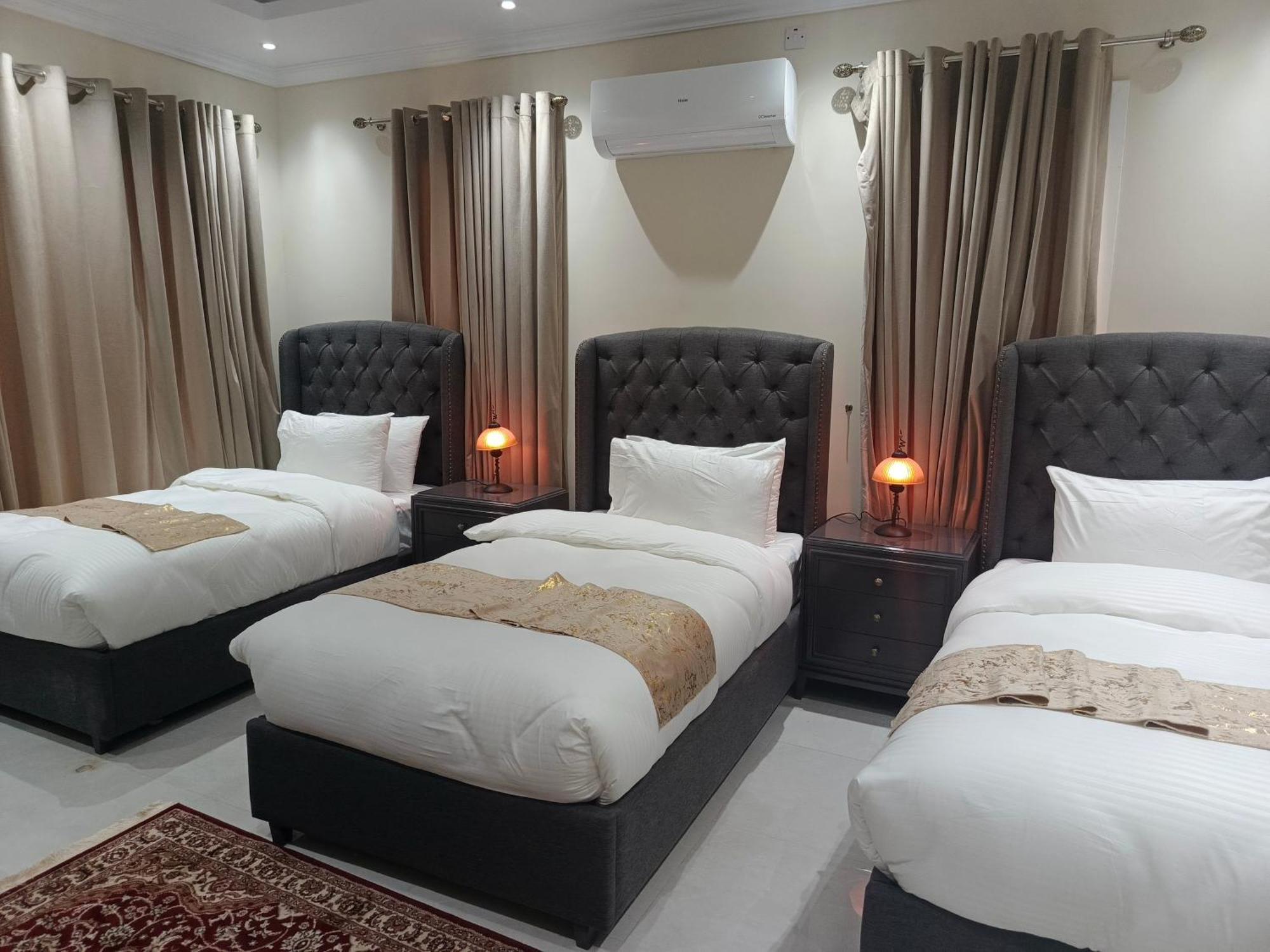 Triple Room with Mountain View