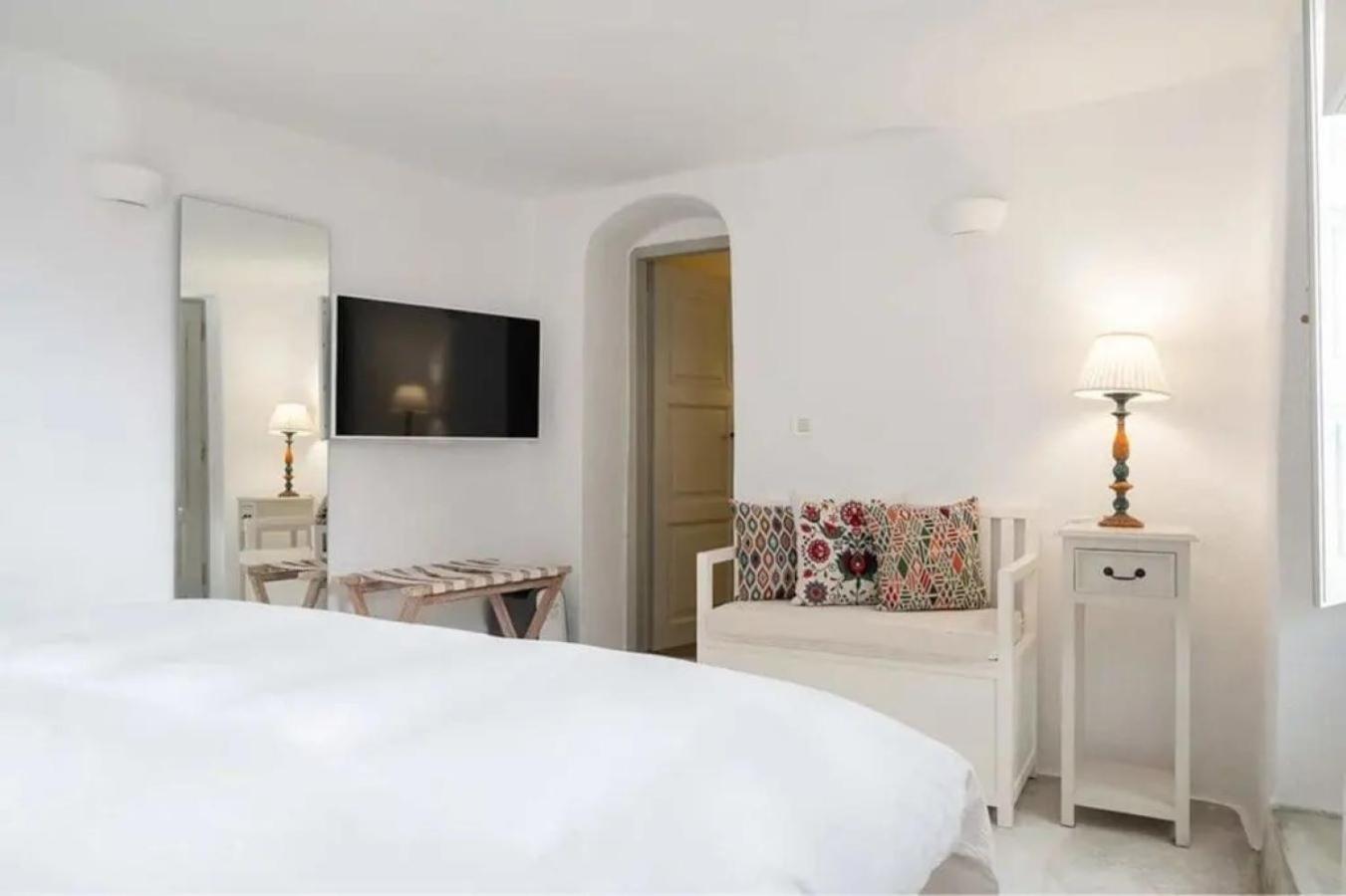 Classic Cave Room with Sea View