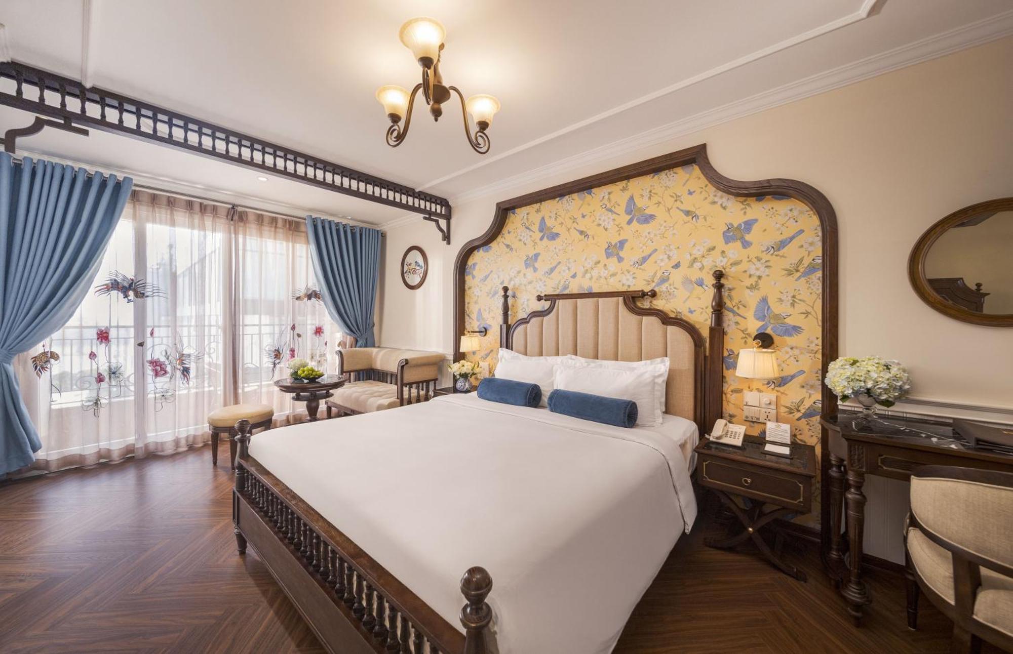 Tirant Suite with Terrace
