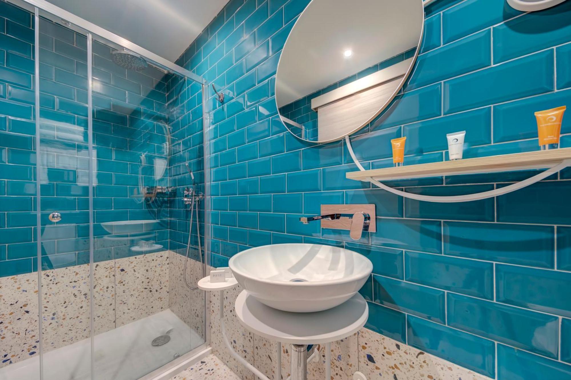 Superior Double Room with Lateral Seaview