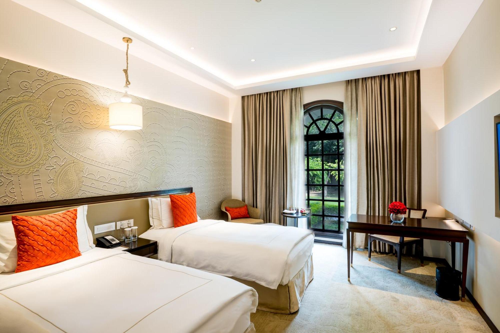 Deluxe Room Twin Bed
