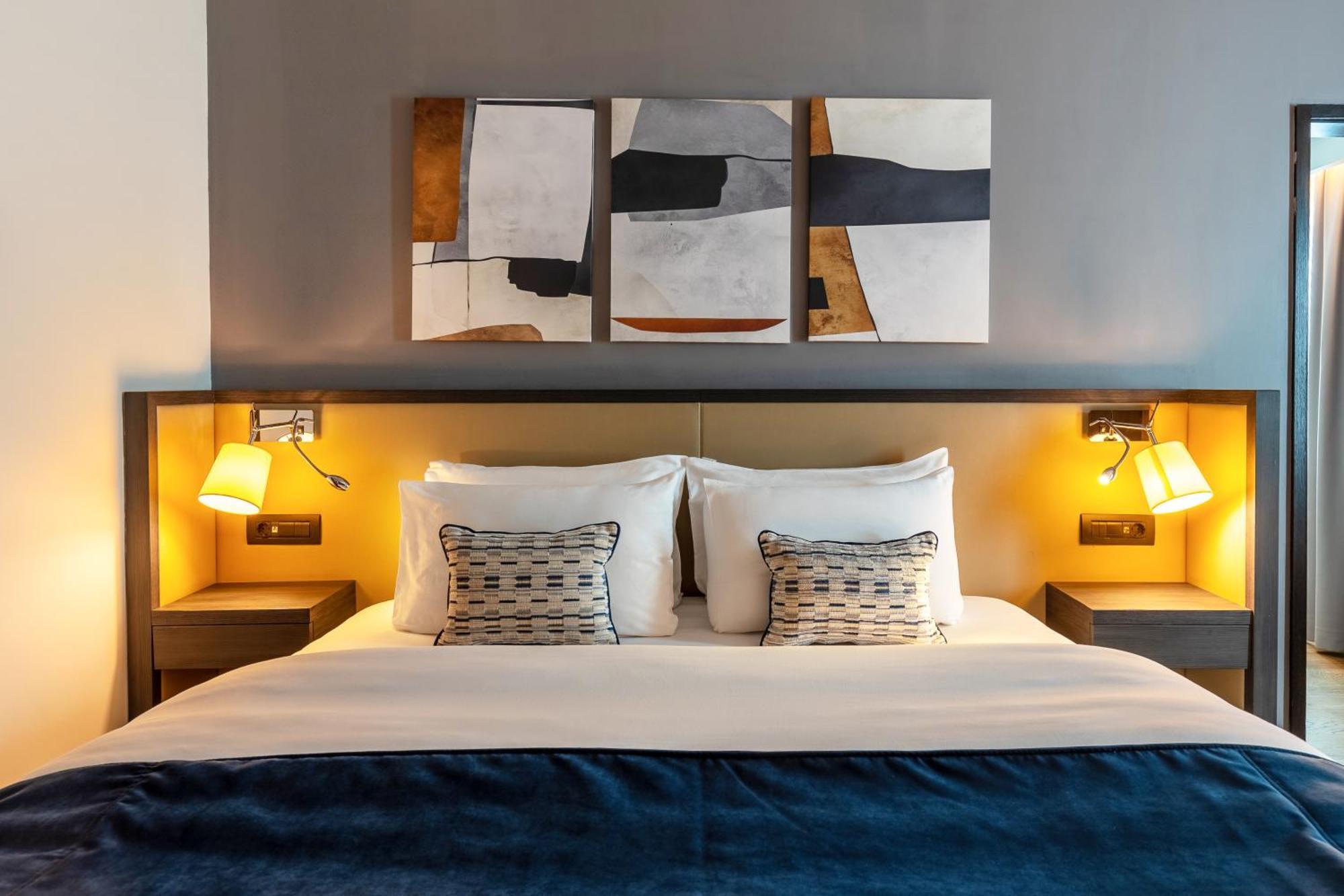 Standard King Room with Mini-bar