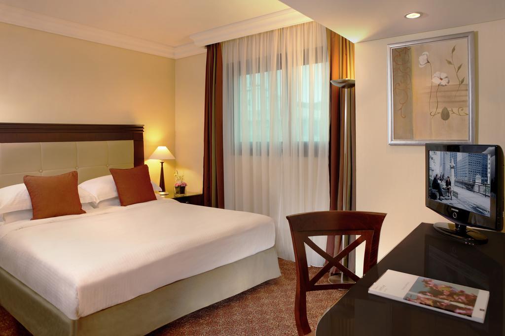 City View Studio - King Bed