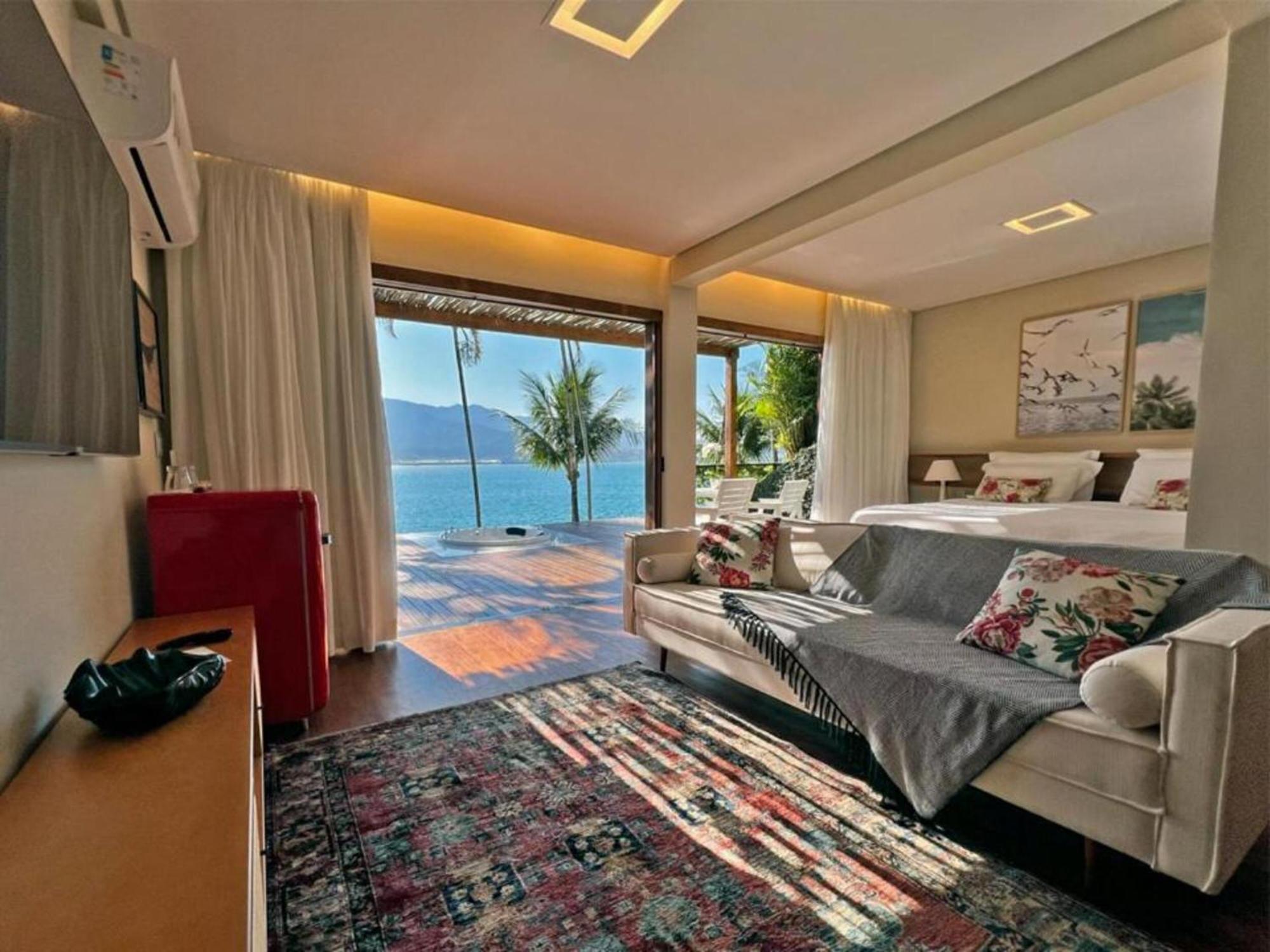 King Suite with Ocean View