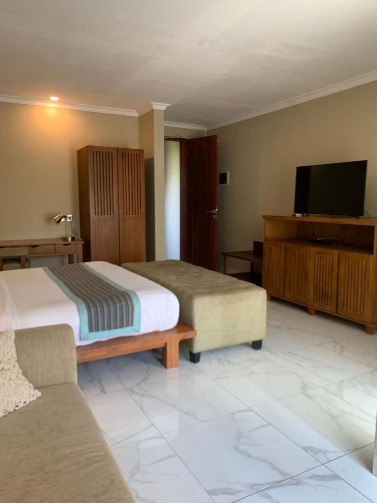 Executive Double Room with Rice Field View