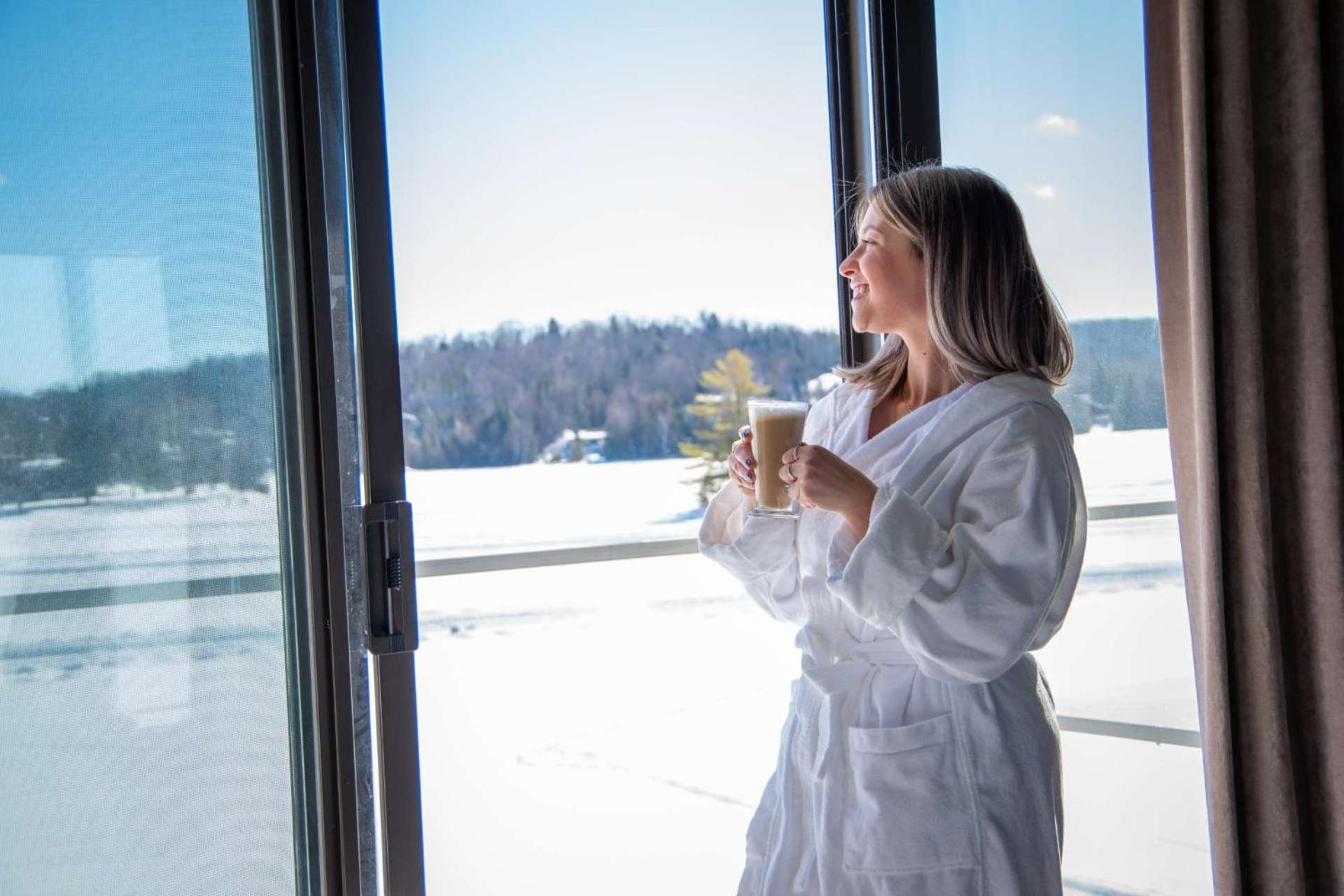 Suite with Lake View