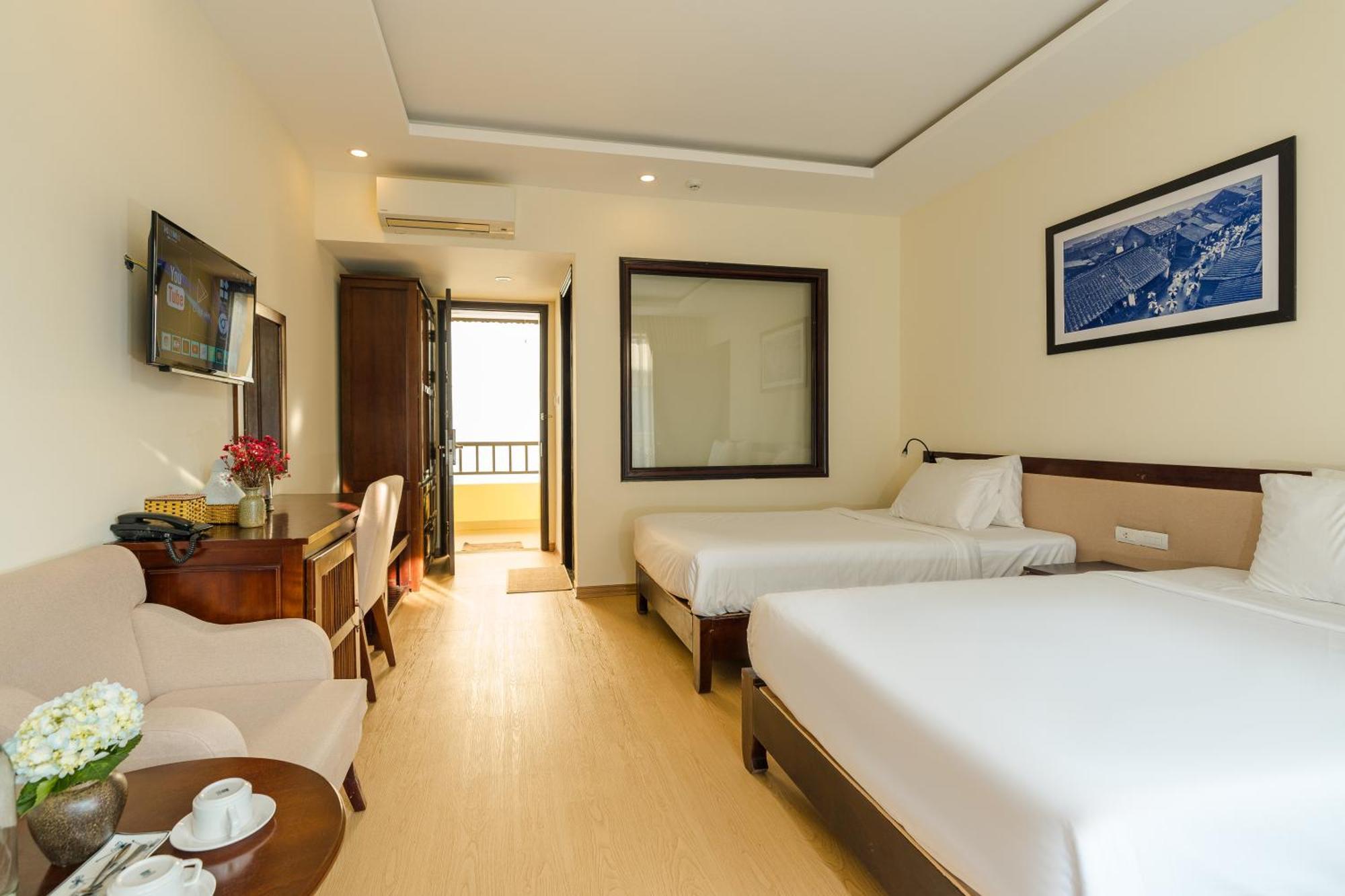 Triple Room with Balcony