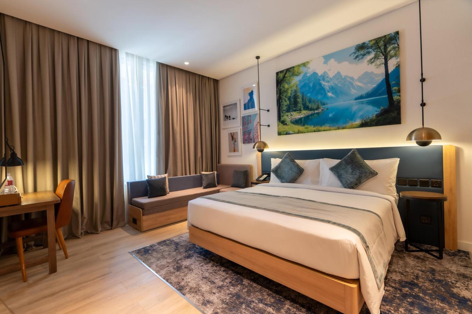 Deluxe Family Suite