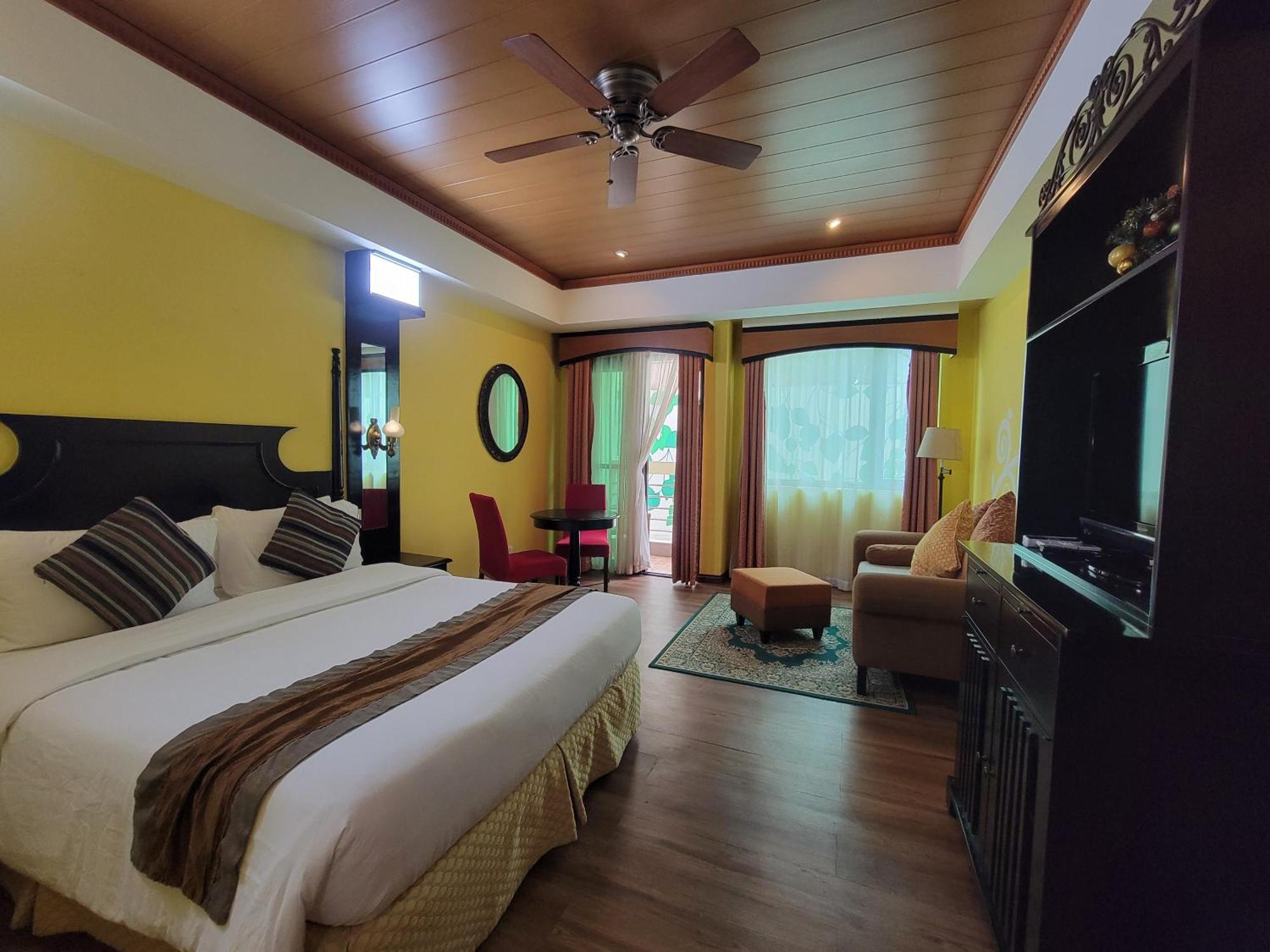 Deluxe Double or Twin Room