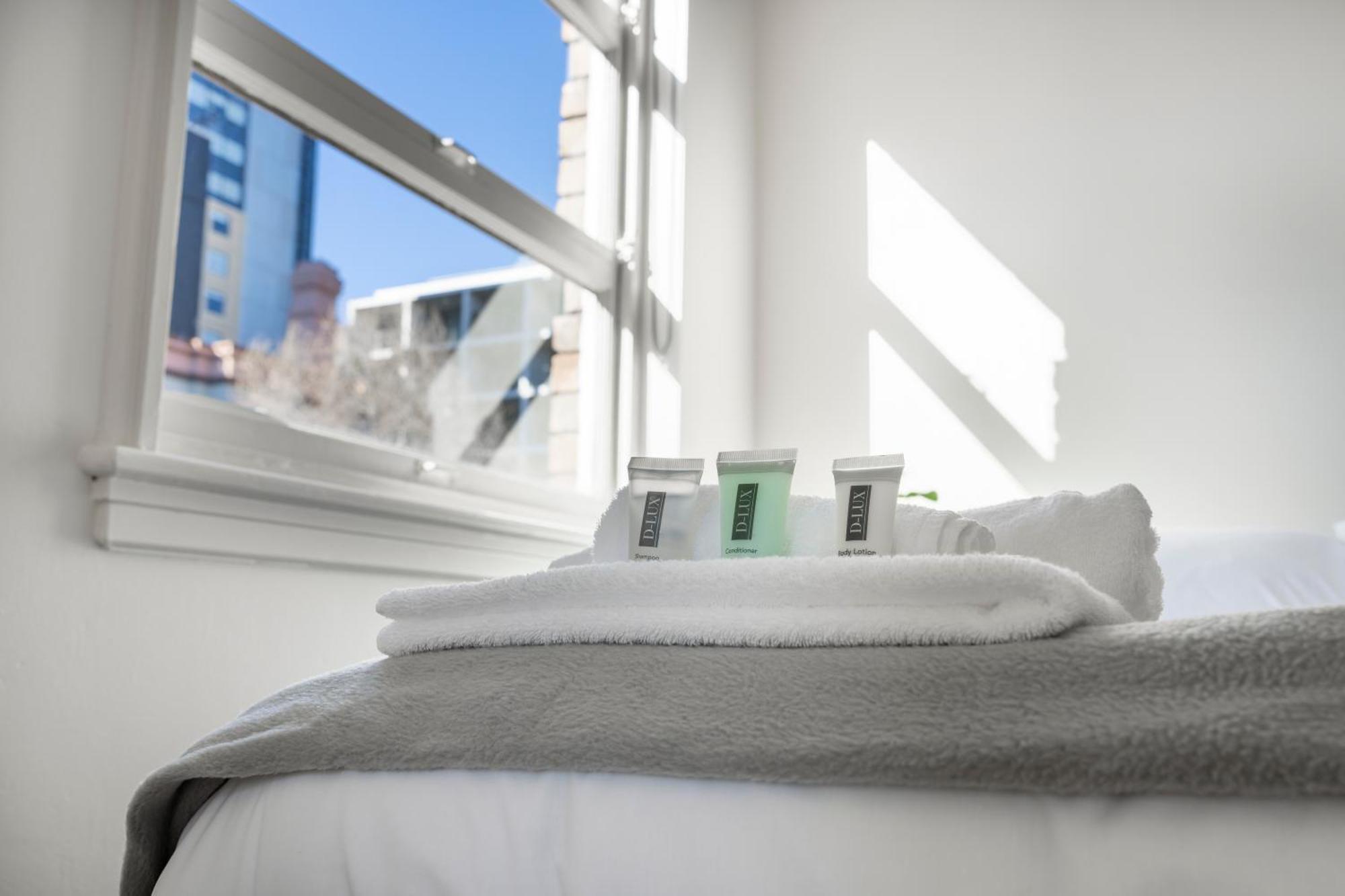 Single Room with Shared Bathroom