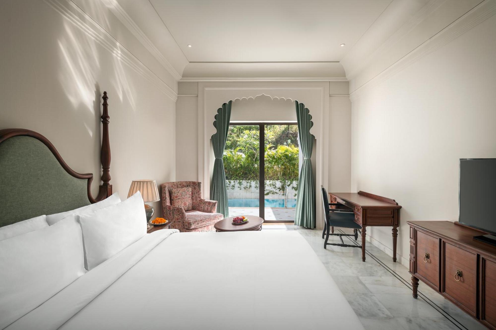 Suite with Private Pool