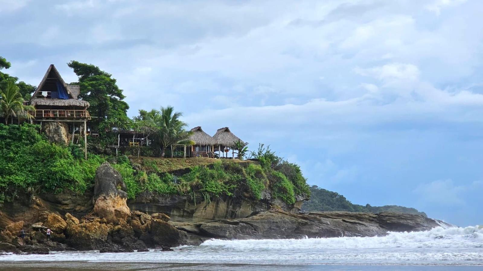 Bungalow with Sea View