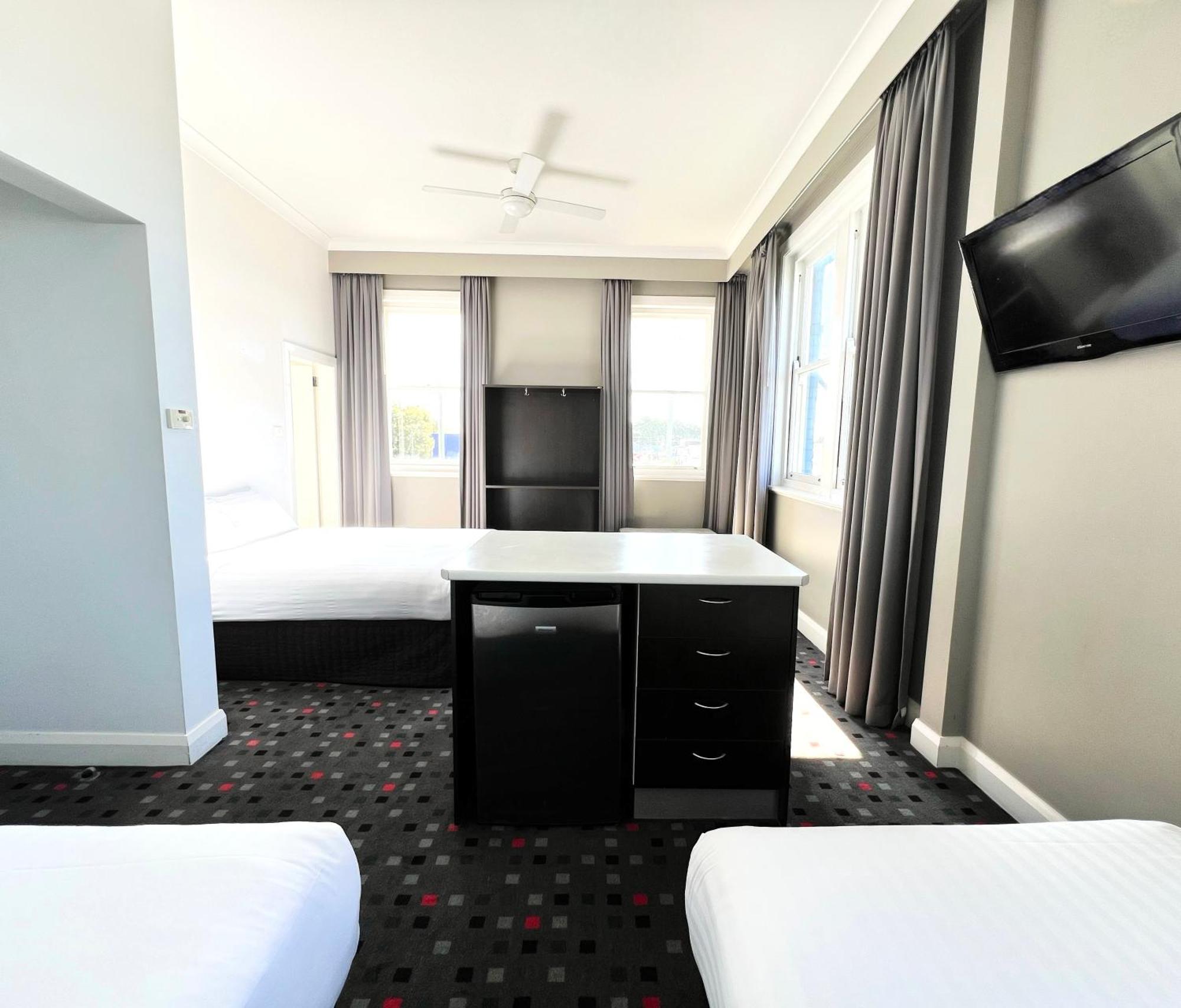 The Sunnyside Suite, Ensuite
