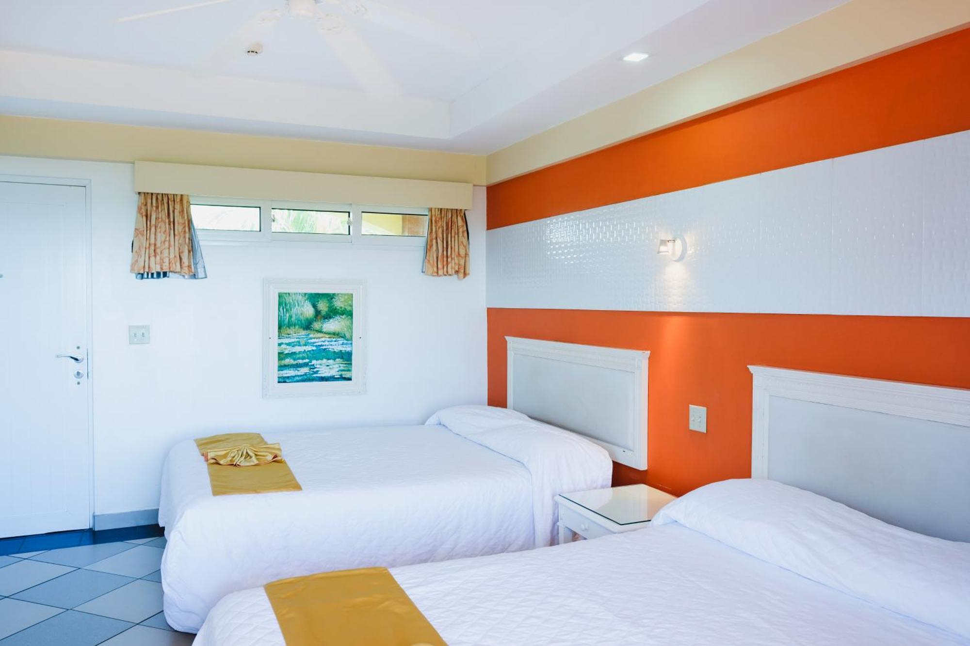 Queen Room with Two Queen Beds - Ocean Front with Terrace