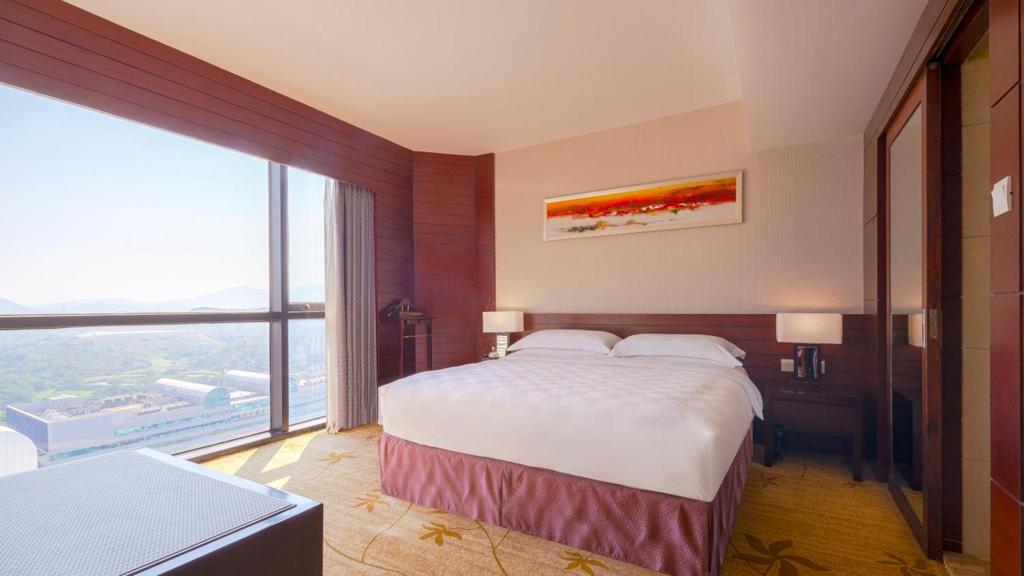 Exclusive Deluxe Suite