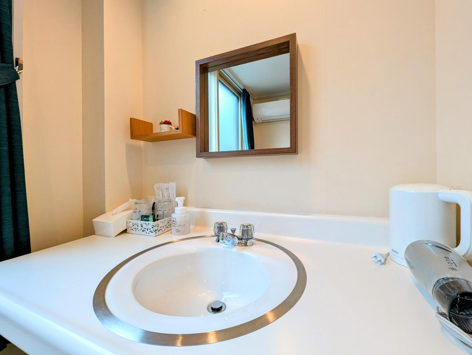 Moderate Triple Room