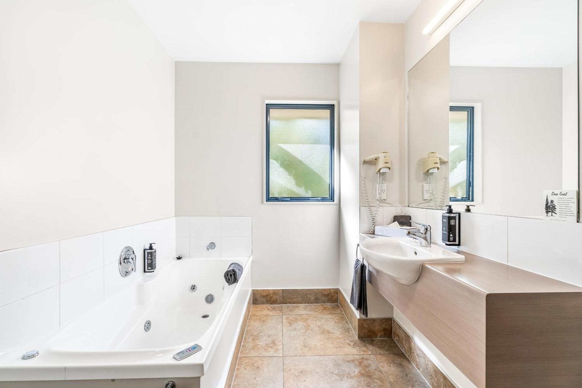 Executive One-Bedroom Apartment