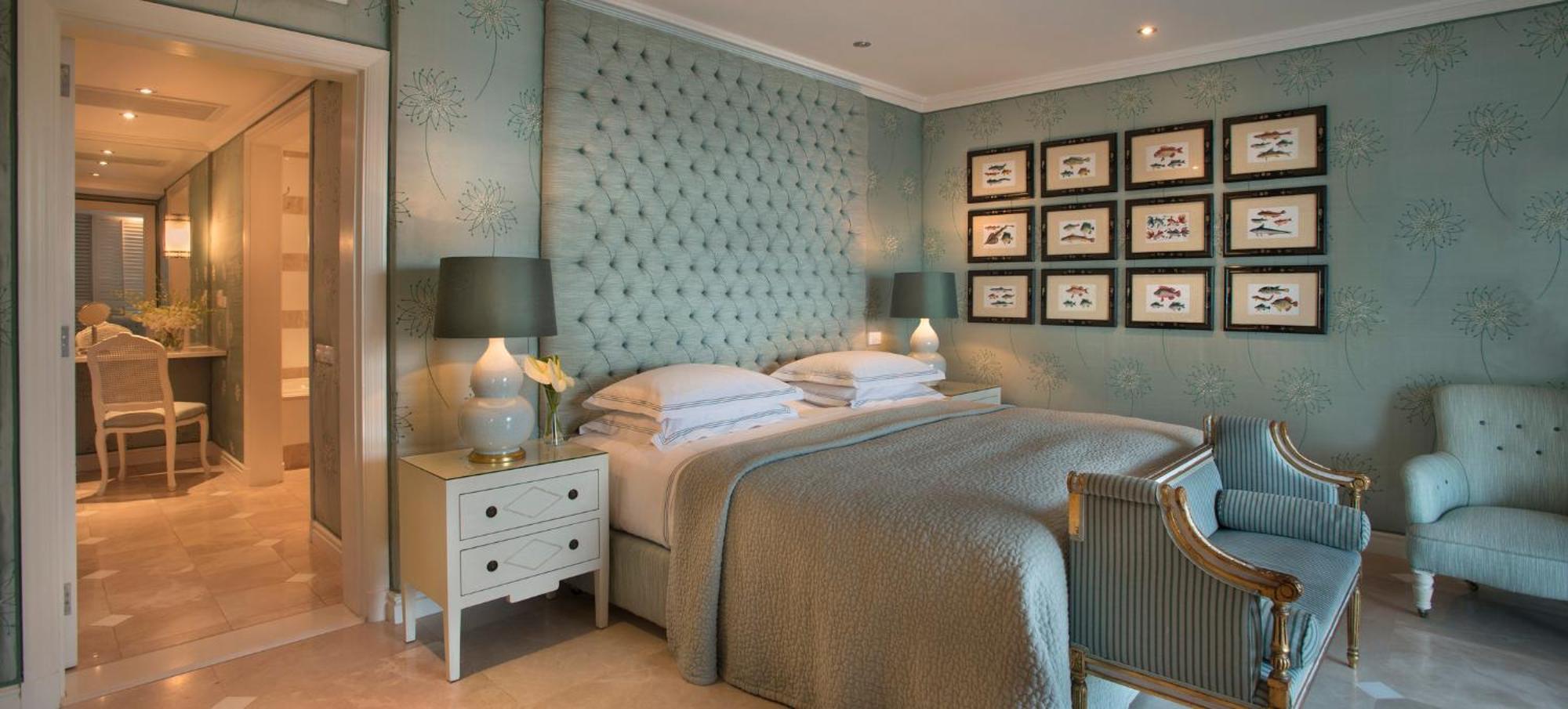 Deluxe Suite with Sea View