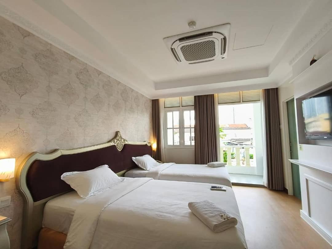 Suite with River View