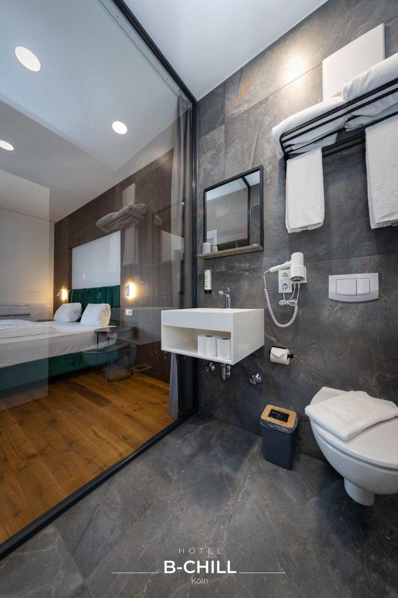 Deluxe Single Room