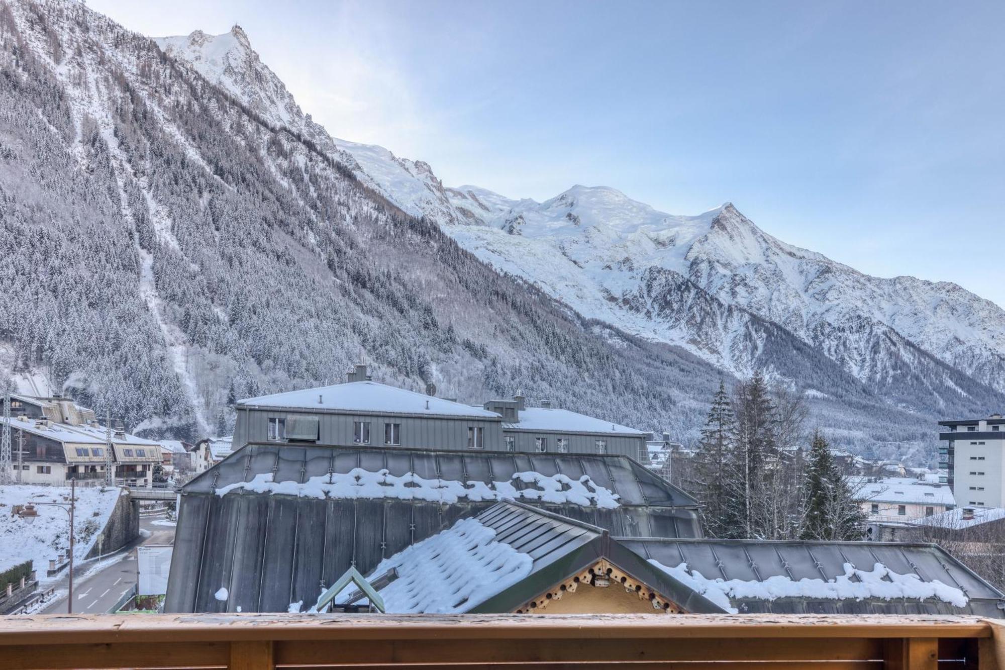 Superior Double Room Mountain View