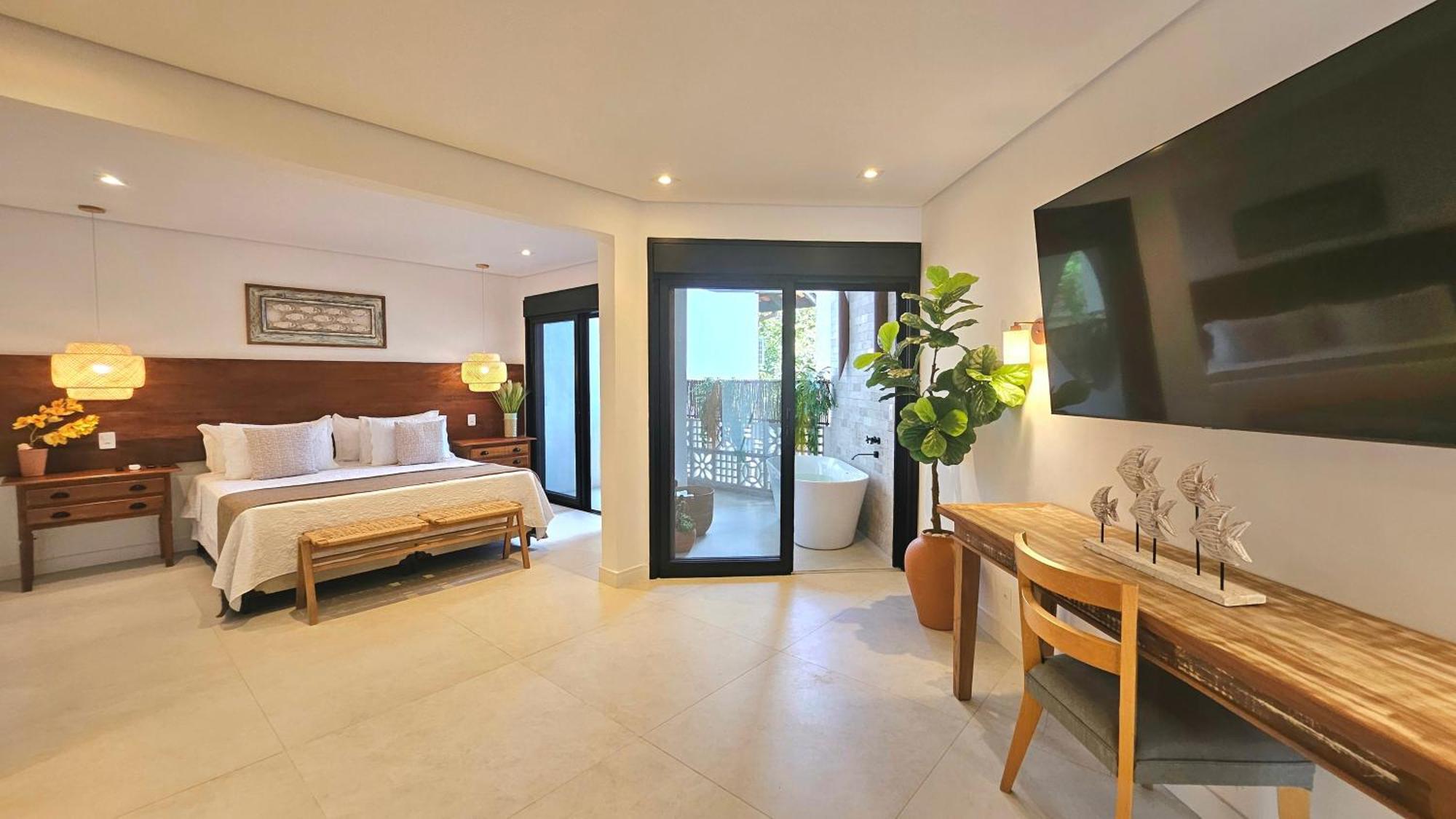 Suite with Balcony