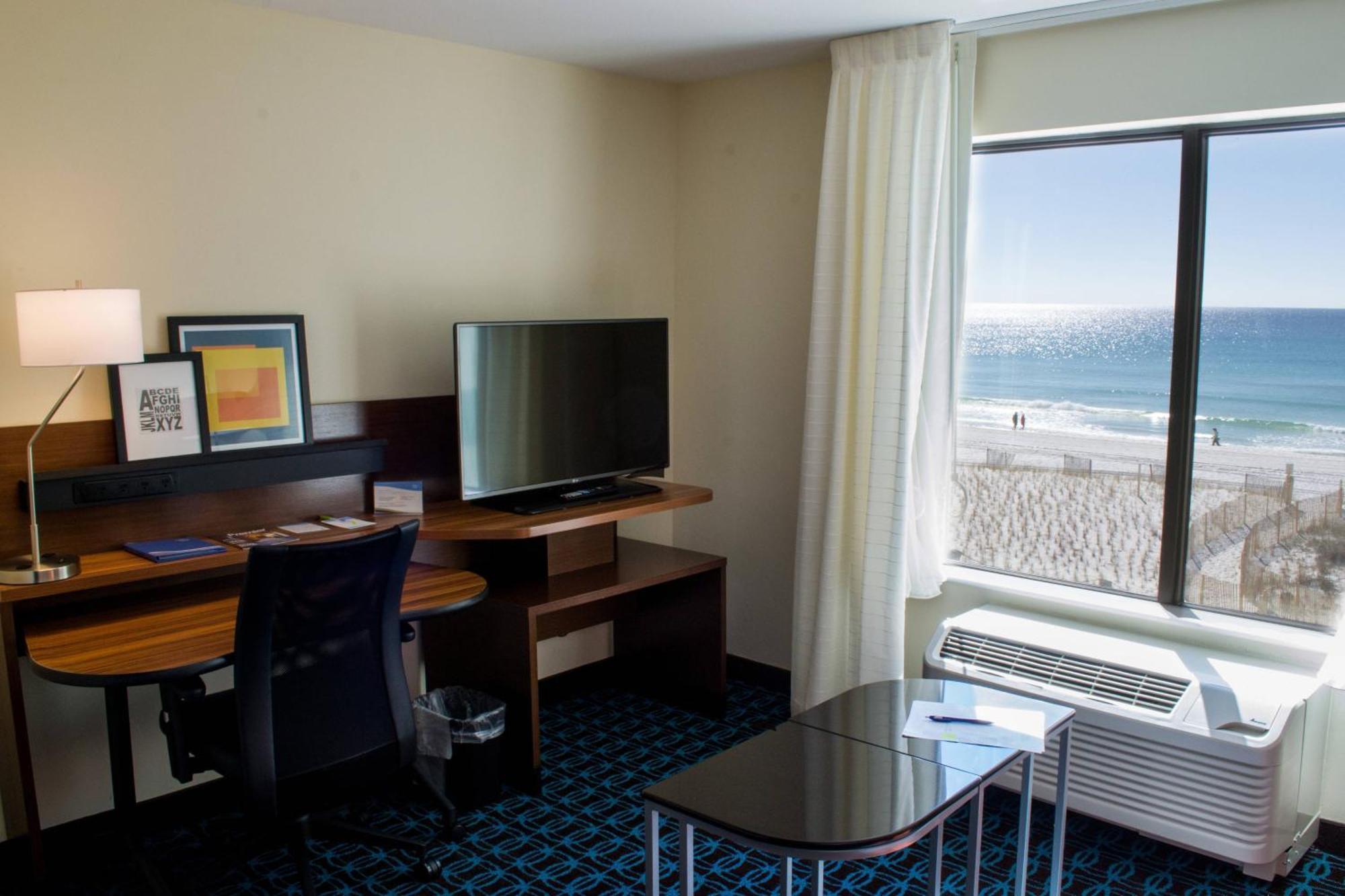 Queen Suite with Sea View