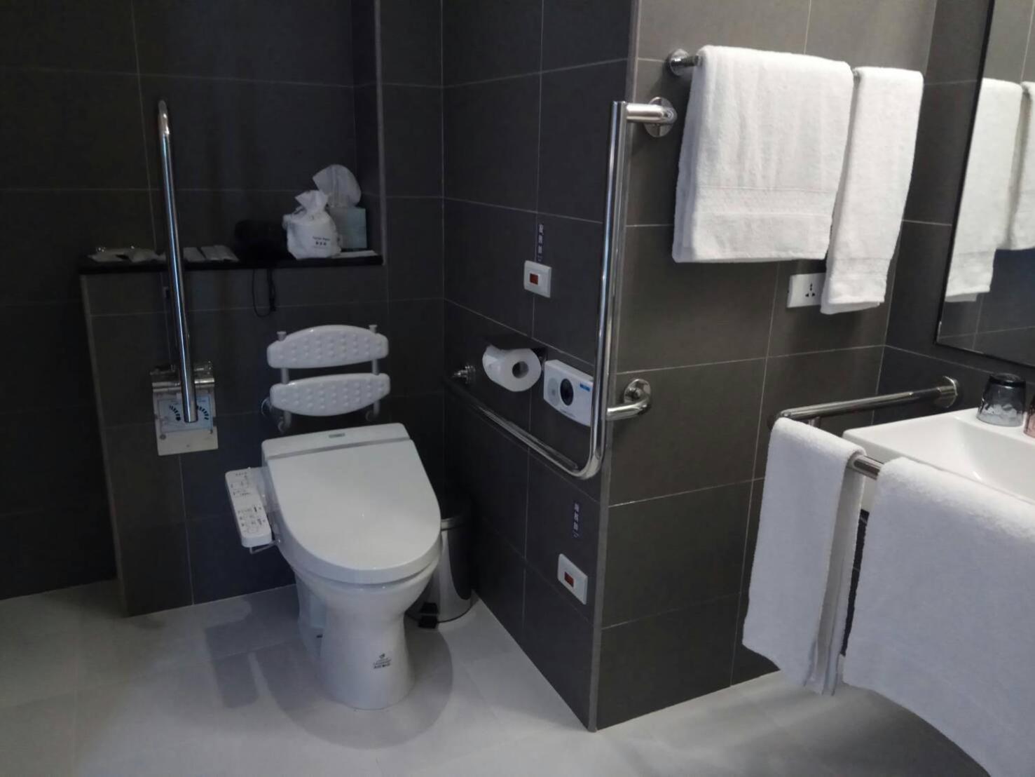 Twin Room - Disability Access
