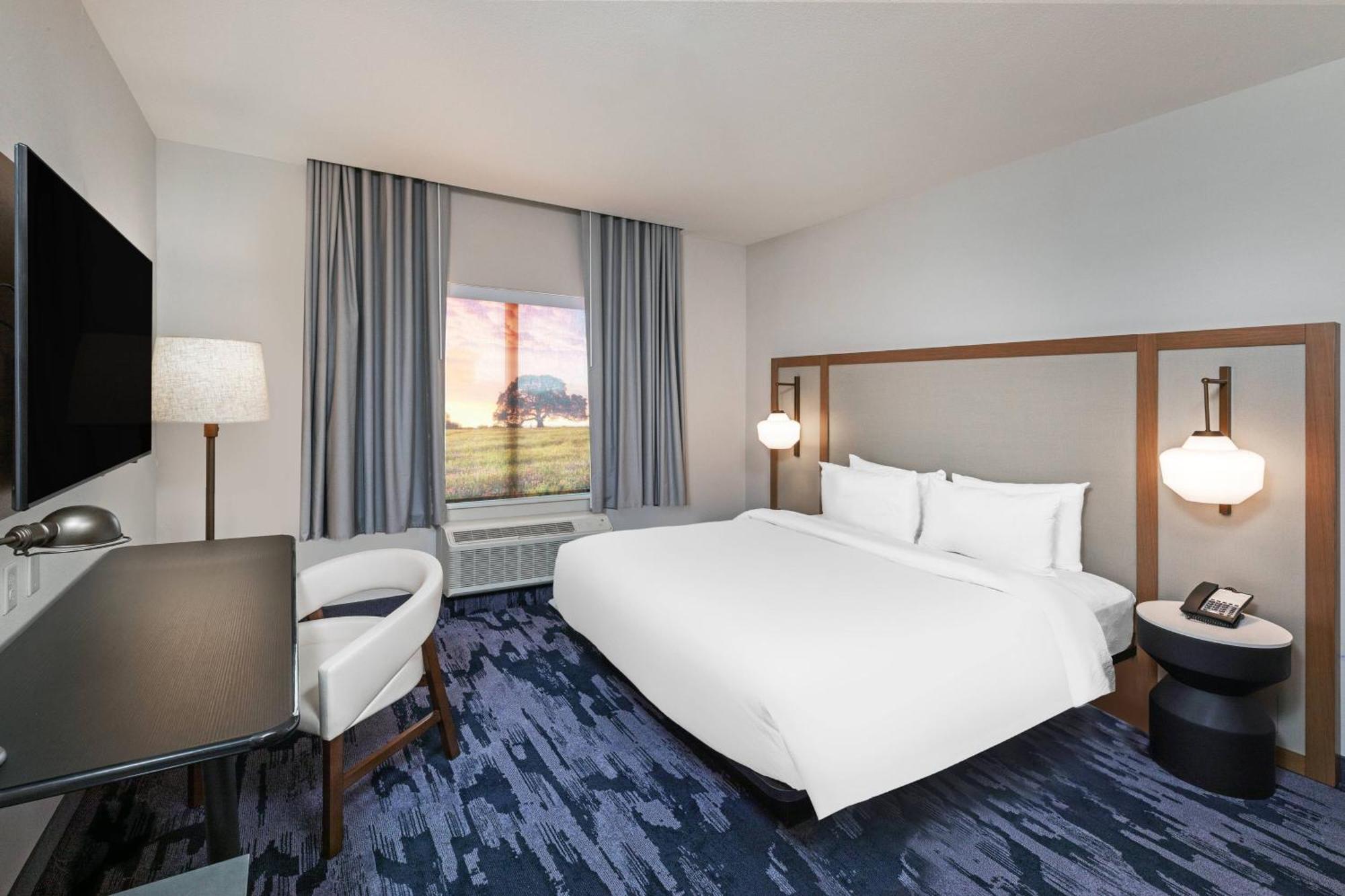 King Room - Hearing Accessible