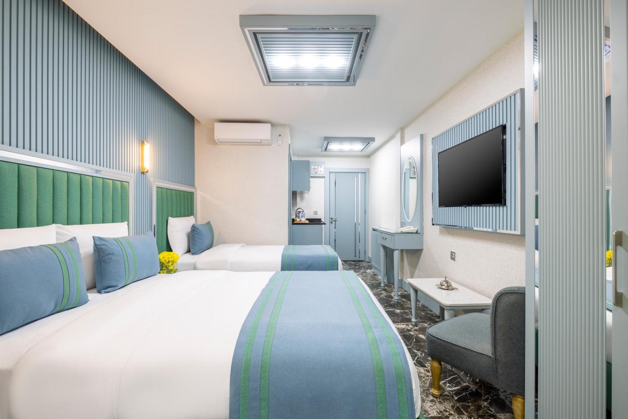 Deluxe Triple Room