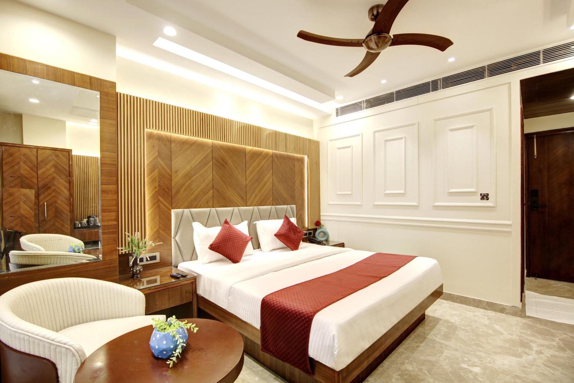 Luxury Boutique Room + City View + Free Early Check-In (Subject to Availability)