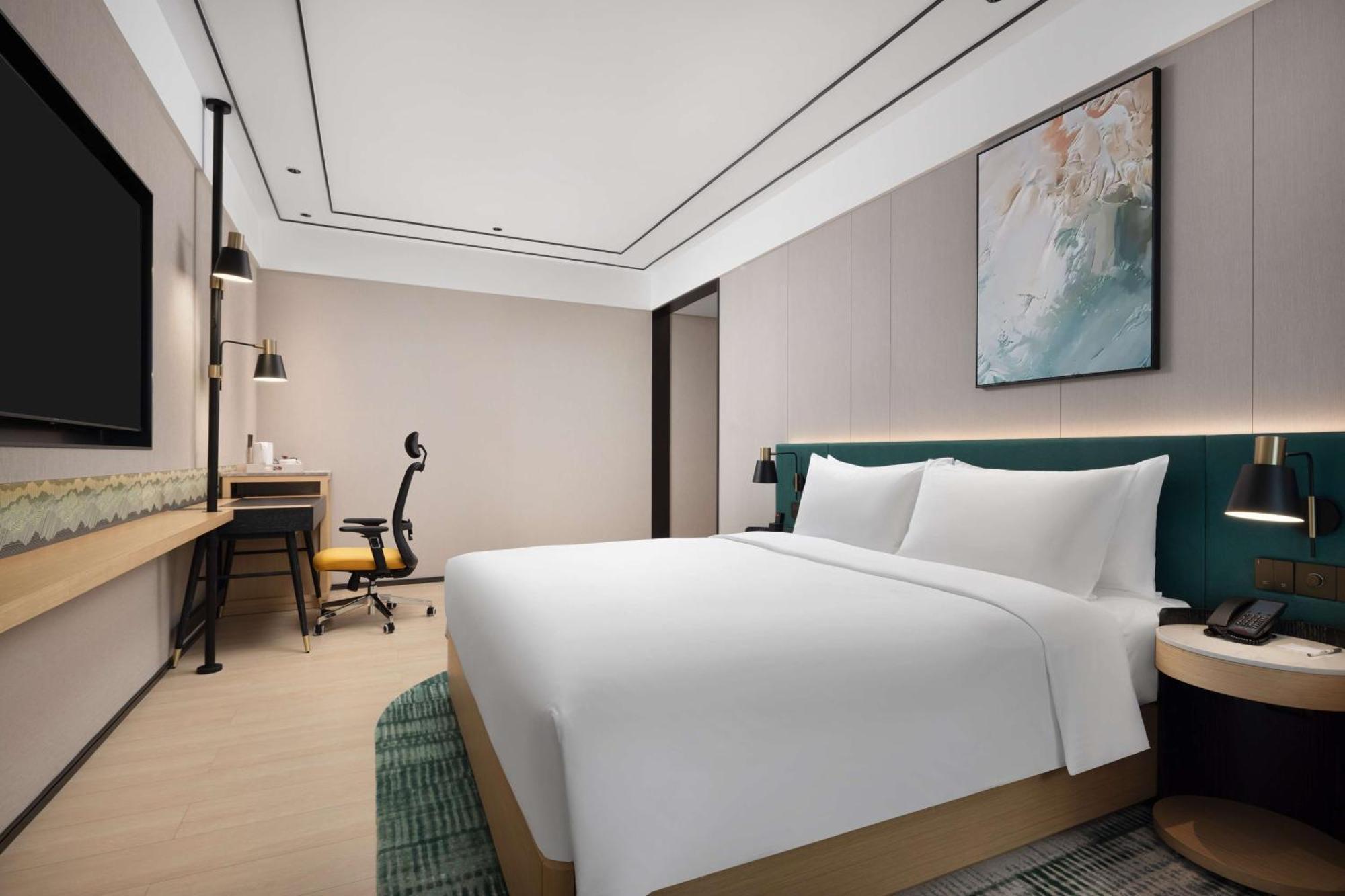 Premium King Room