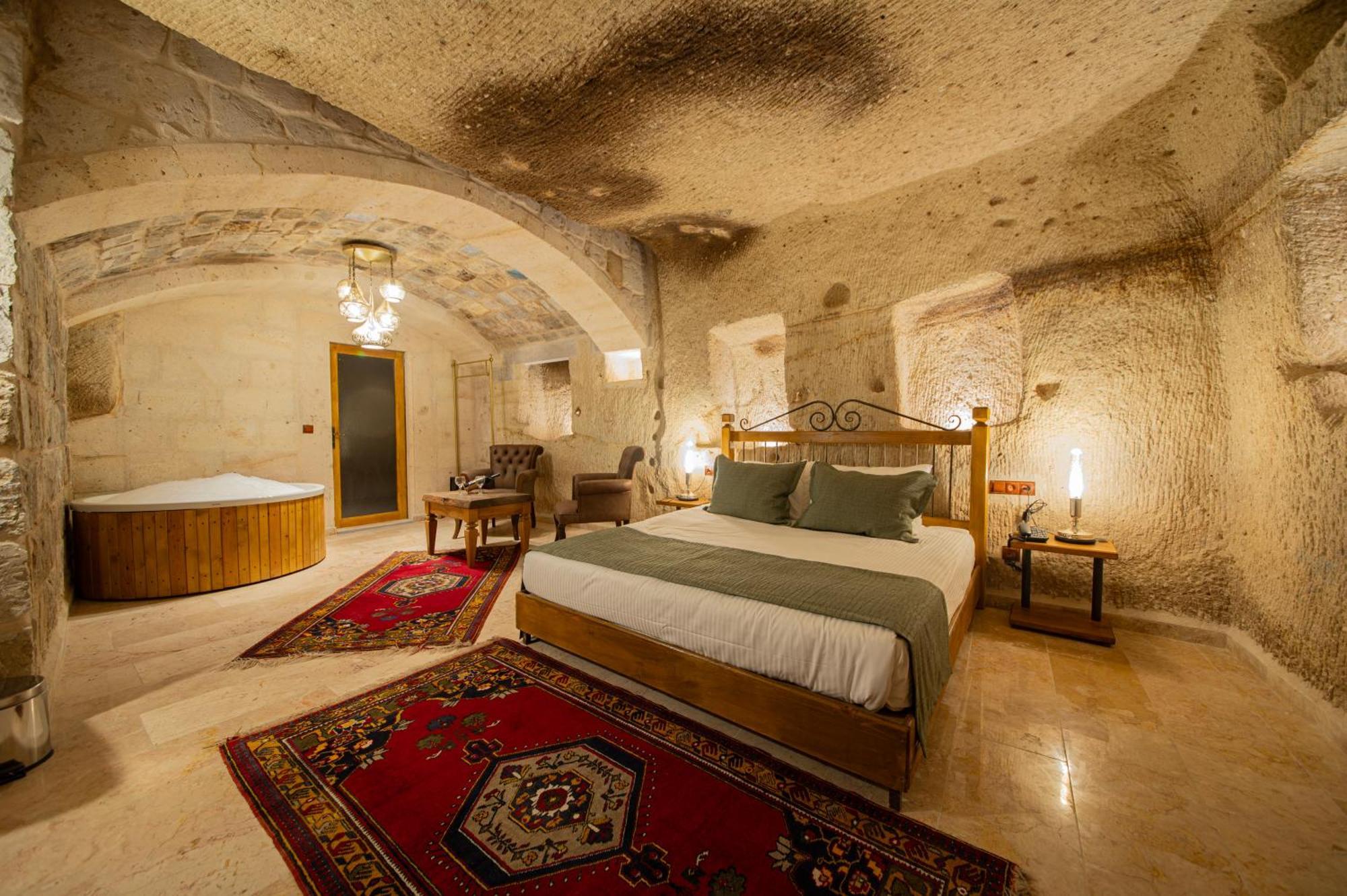 Suite with Spa Bath
