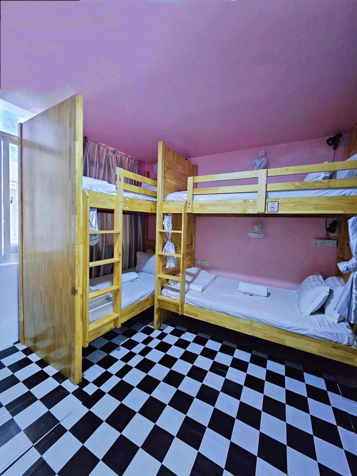 Bed in 6-Bed Mixed Dormitory Room
