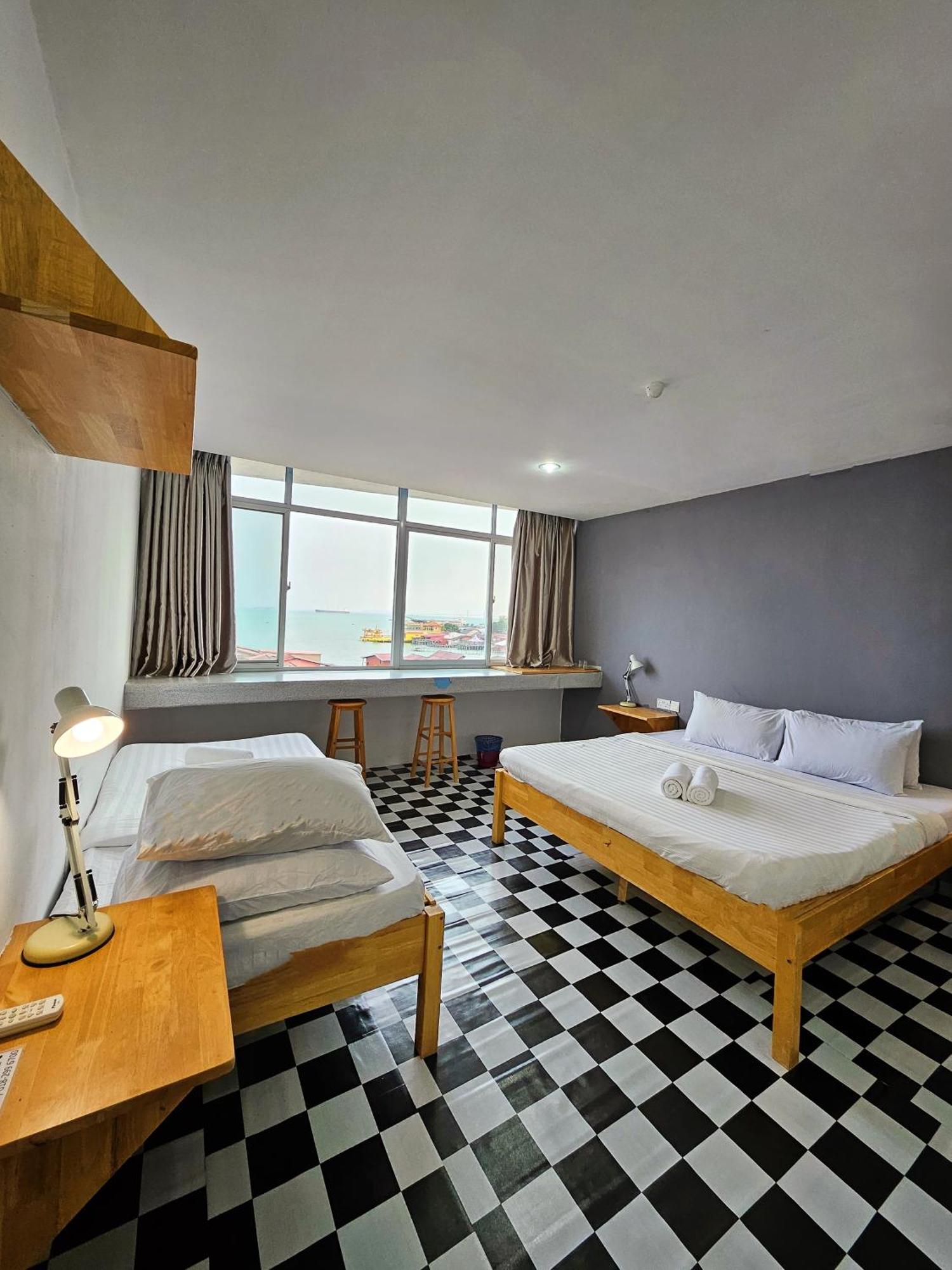 Deluxe Triple Room with Sea View