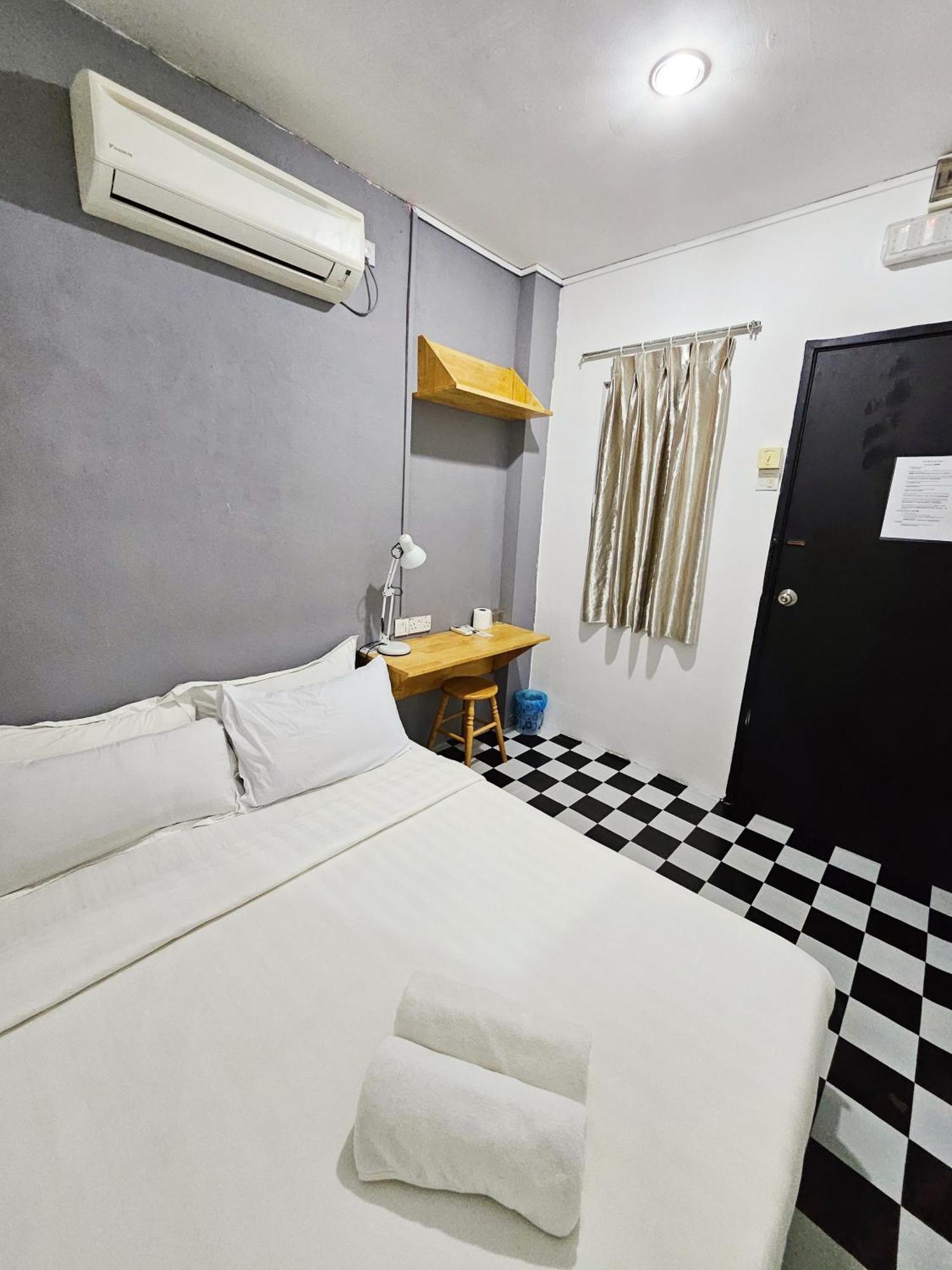 Standard Double Room with Shared Bathroom