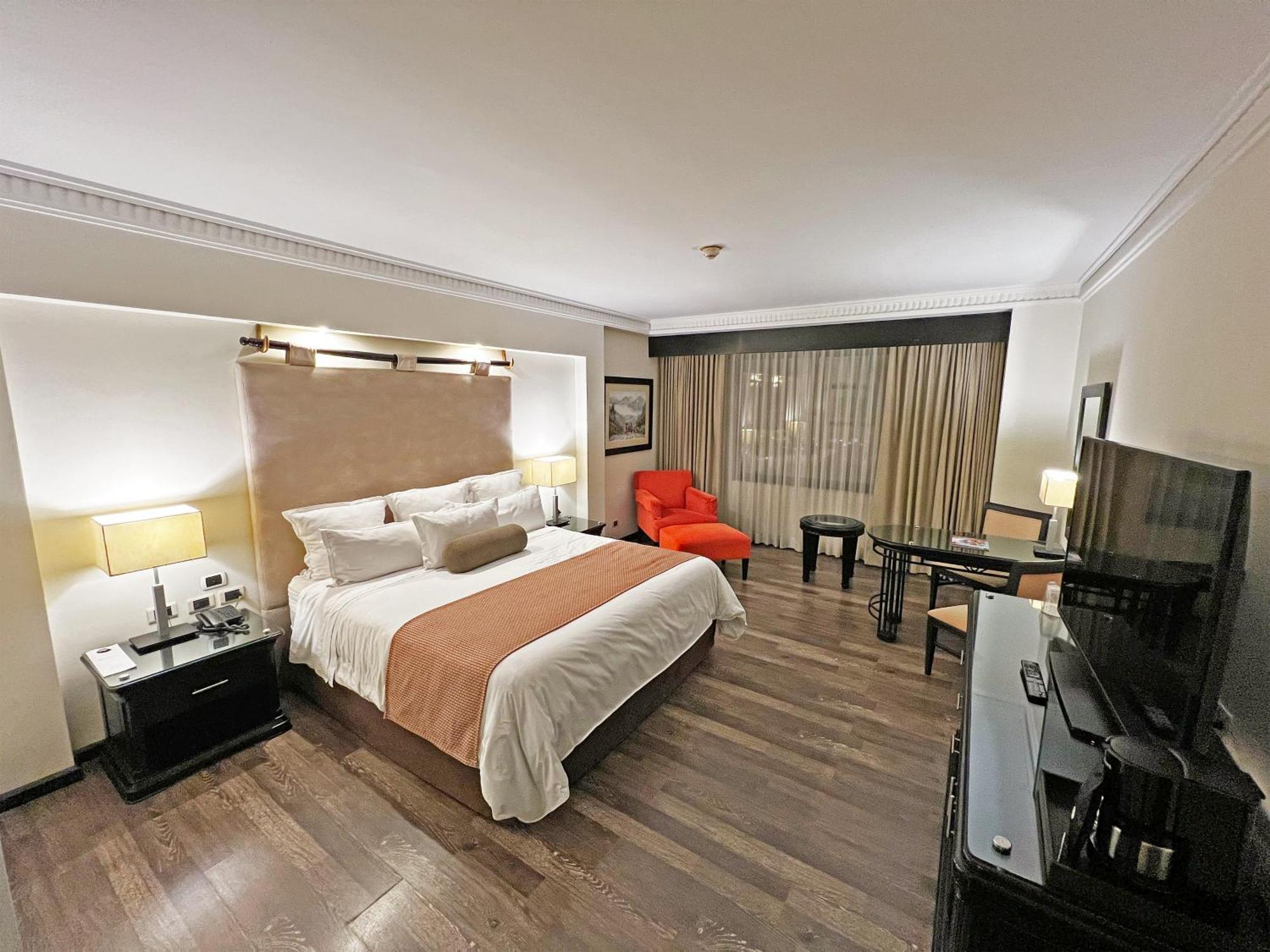 Deluxe King Room